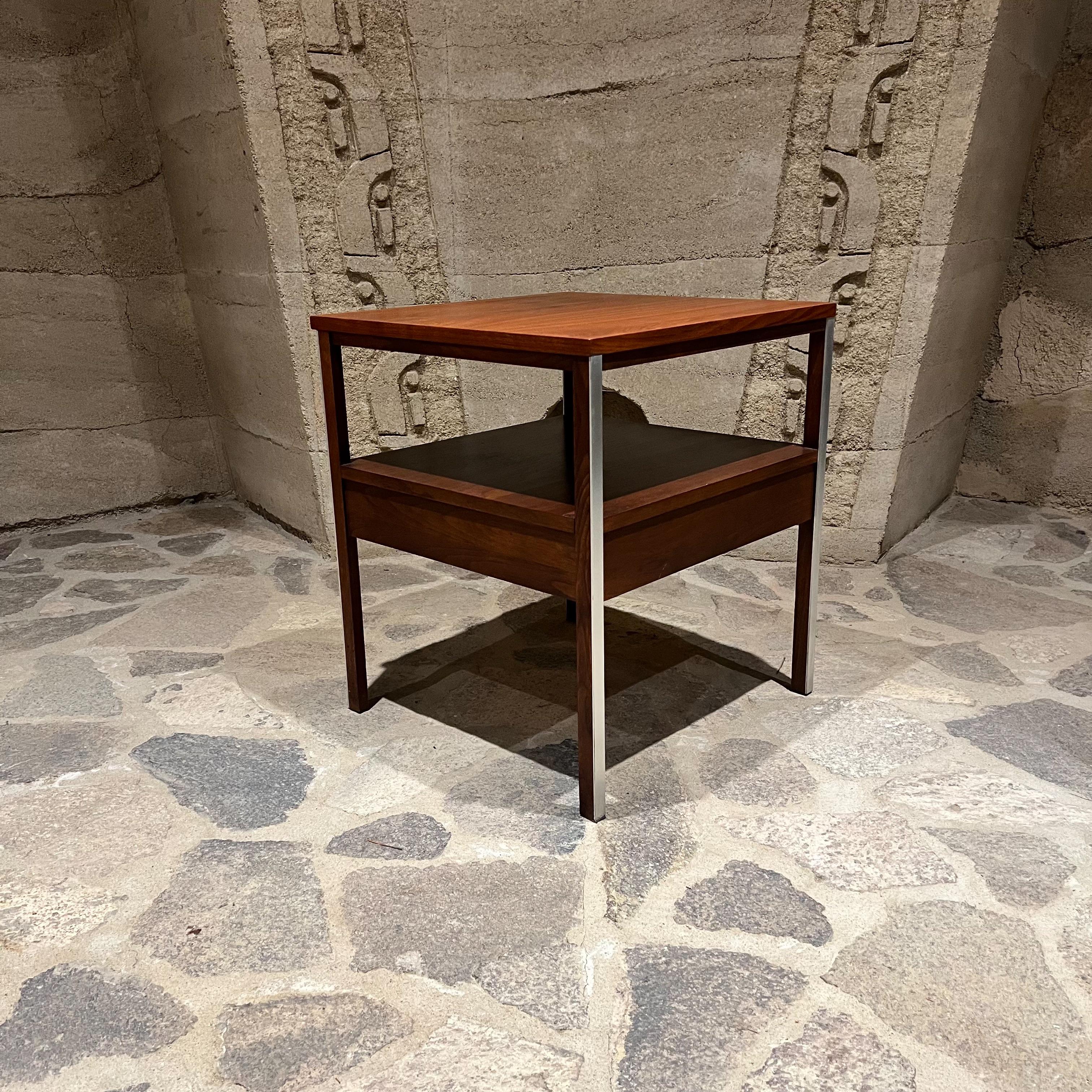 1960 Paul McCobb Linear Side Table for Calvin Noyer et aluminium en vente 2