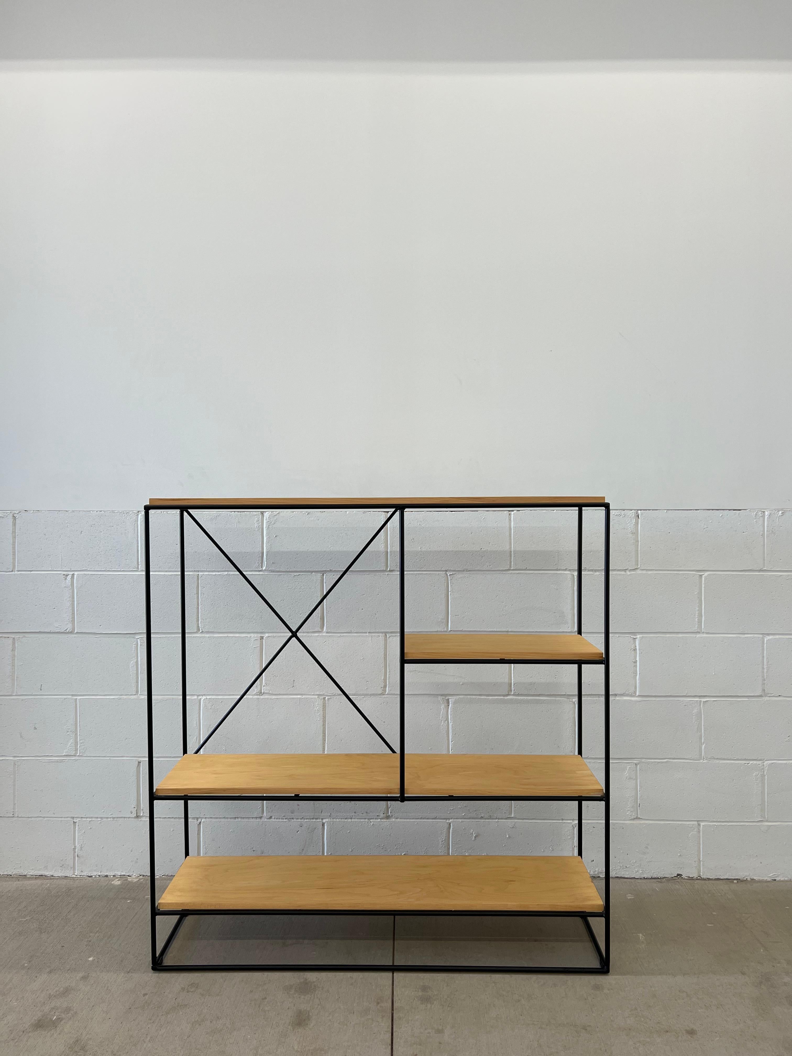 Paul McCobb for Winchendon, Planner Group bookcase, USA, 1950s, maple, wrought iron.
