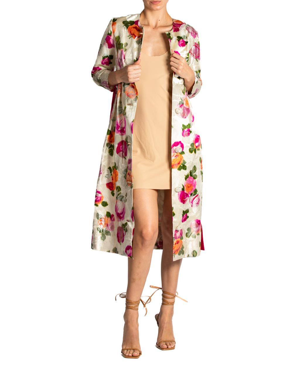 De las mujeres 1960S PAUL WHITNEY Floral Print Metallic Silk Blend Brocade Coat Dress With Cry en venta