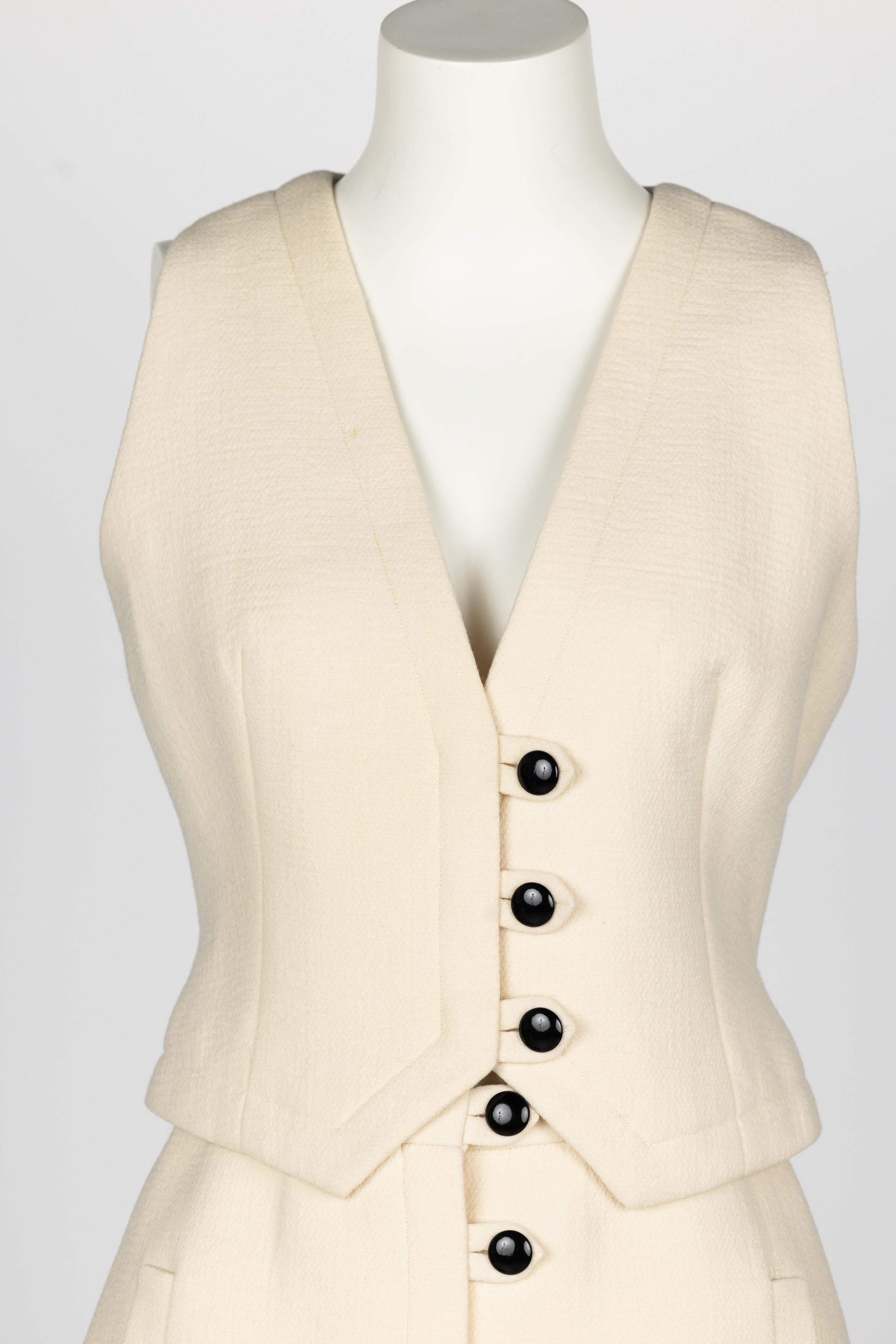 1960s Pauline Trigere Ivory & Black Tailored Vest Skirt Suit For Sale 4