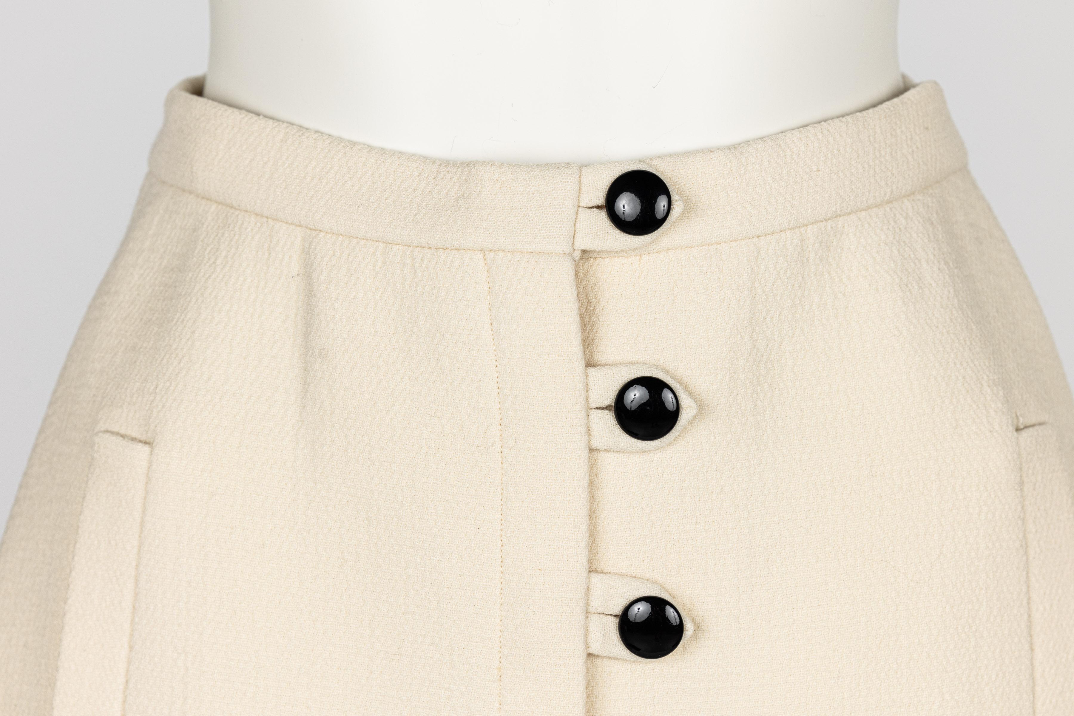 1960s Pauline Trigere Ivory & Black Tailored Vest Skirt Suit For Sale 5