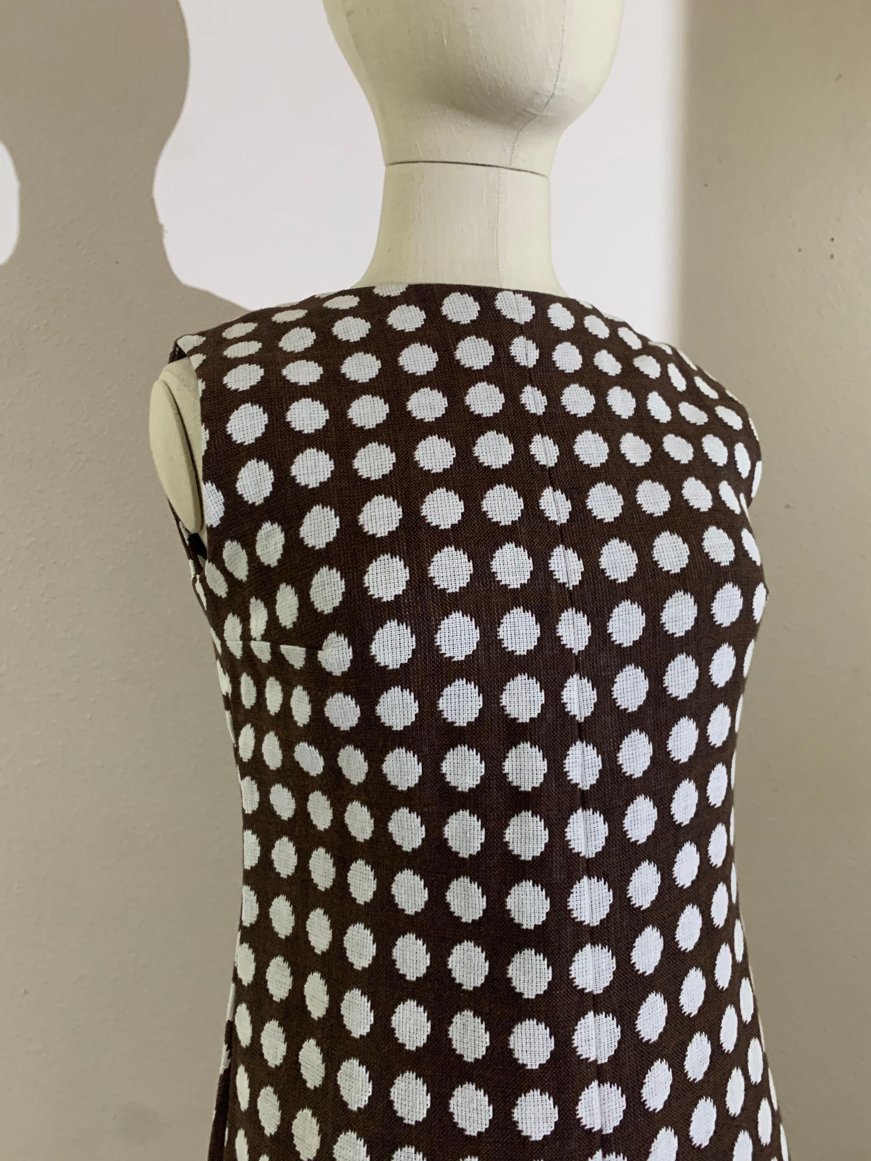 1960s Pauline Trigere Mod Brown & White Wove Cotton Polka Dot Midi Dress For Sale 6
