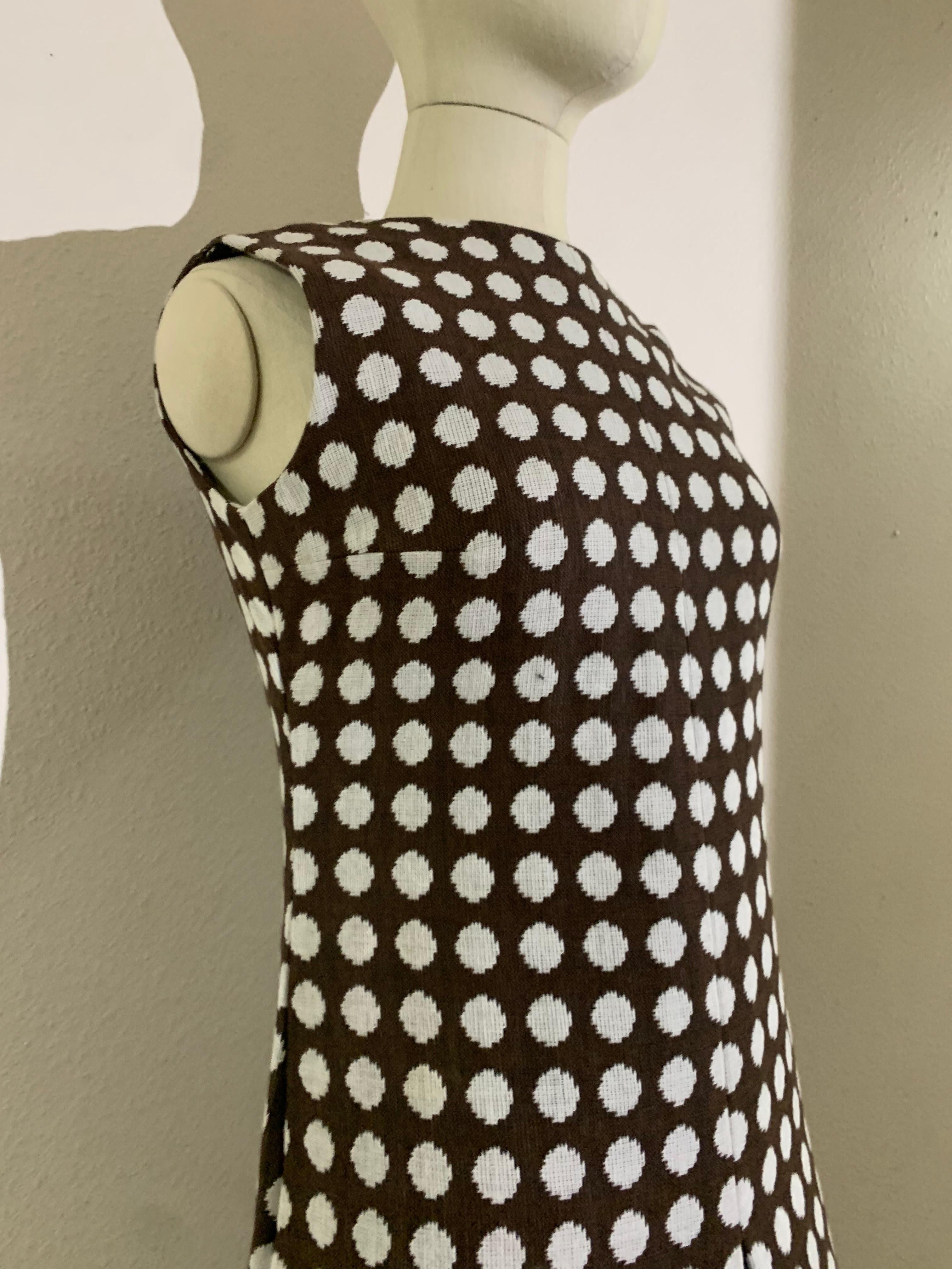 1960s Pauline Trigere Mod Brown & White Wove Cotton Polka Dot Midi Dress In Excellent Condition For Sale In Gresham, OR