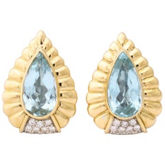 1960s Pear Shaped Aquamarine with Diamonds Ridged Gold Earclips with Posts