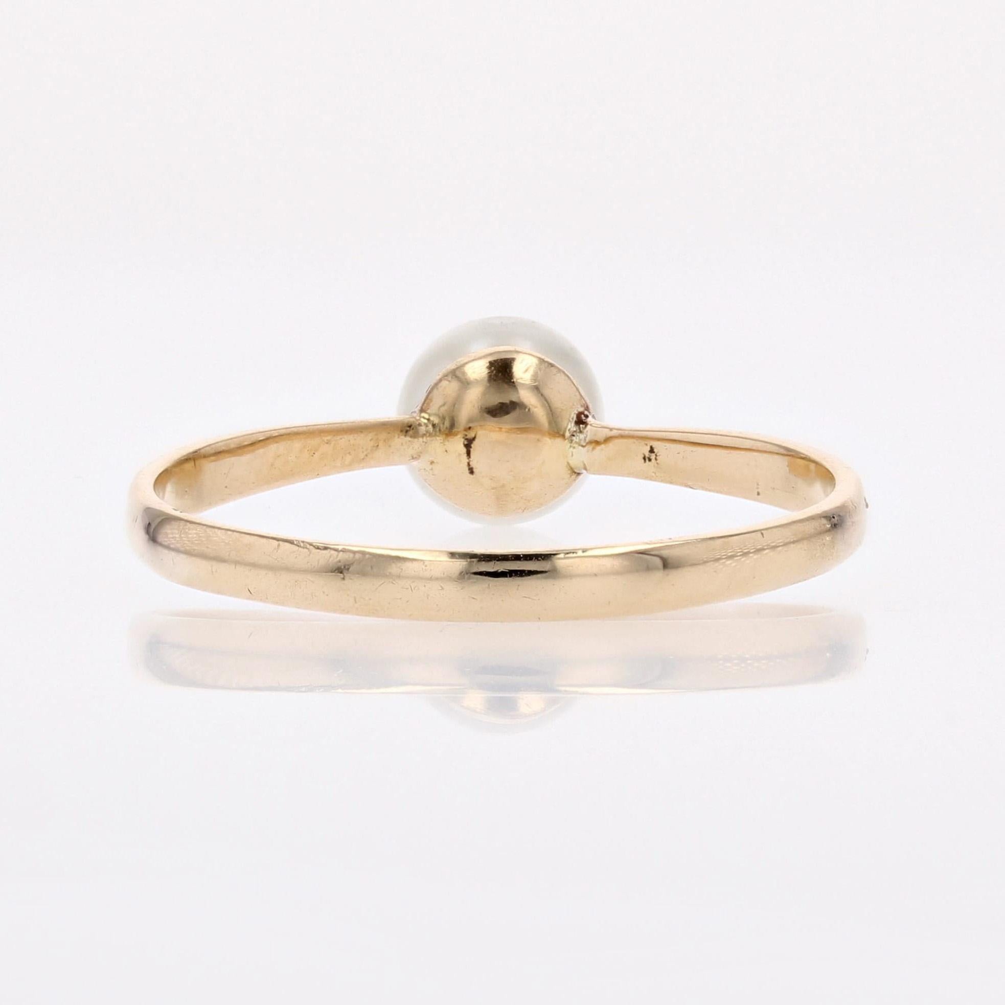 Women's 1960s Pearl 18 Karat Yellow Gold Solitaire Ring For Sale