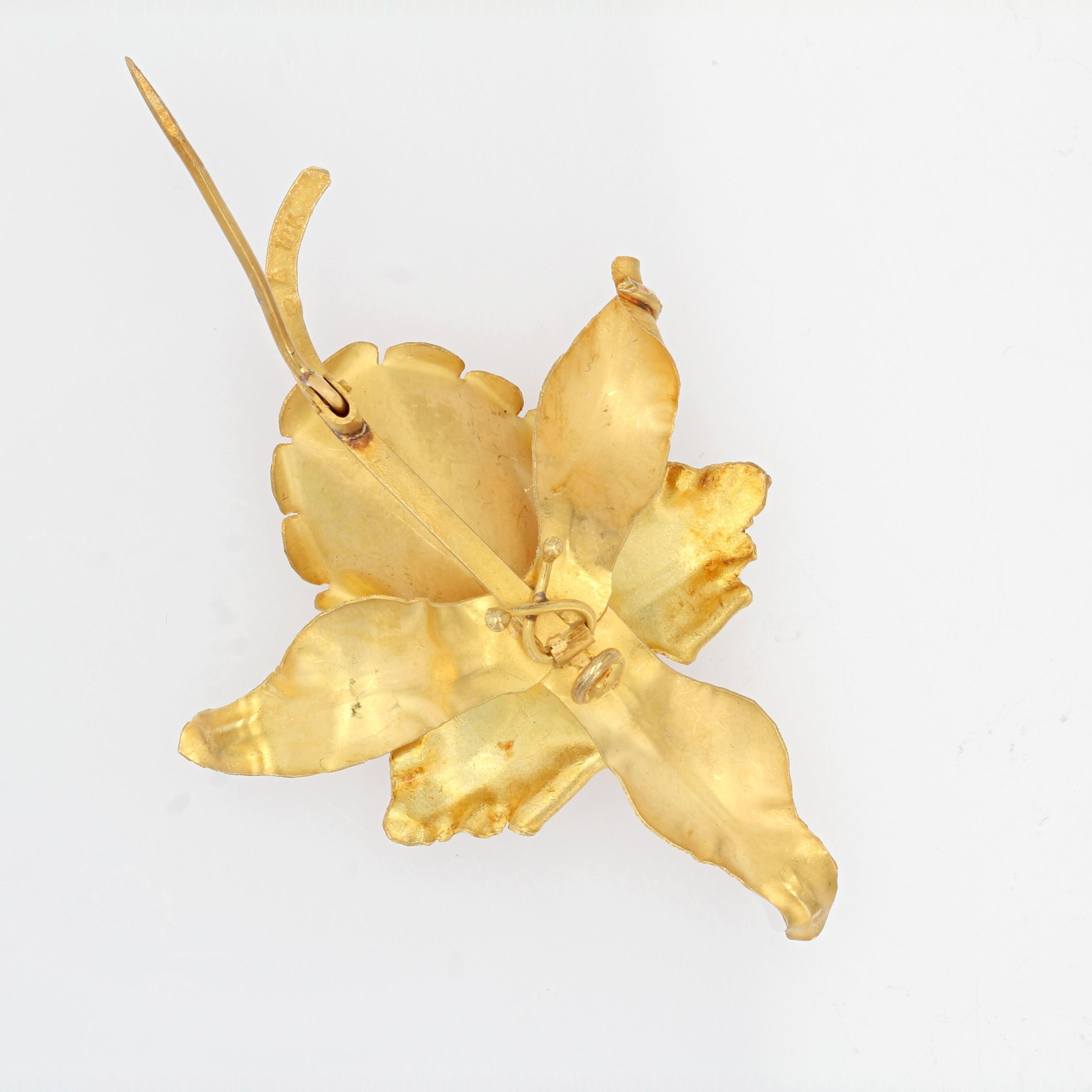 Perle 1960, Broche Lys en or jaune mat 18 carats, perle en vente