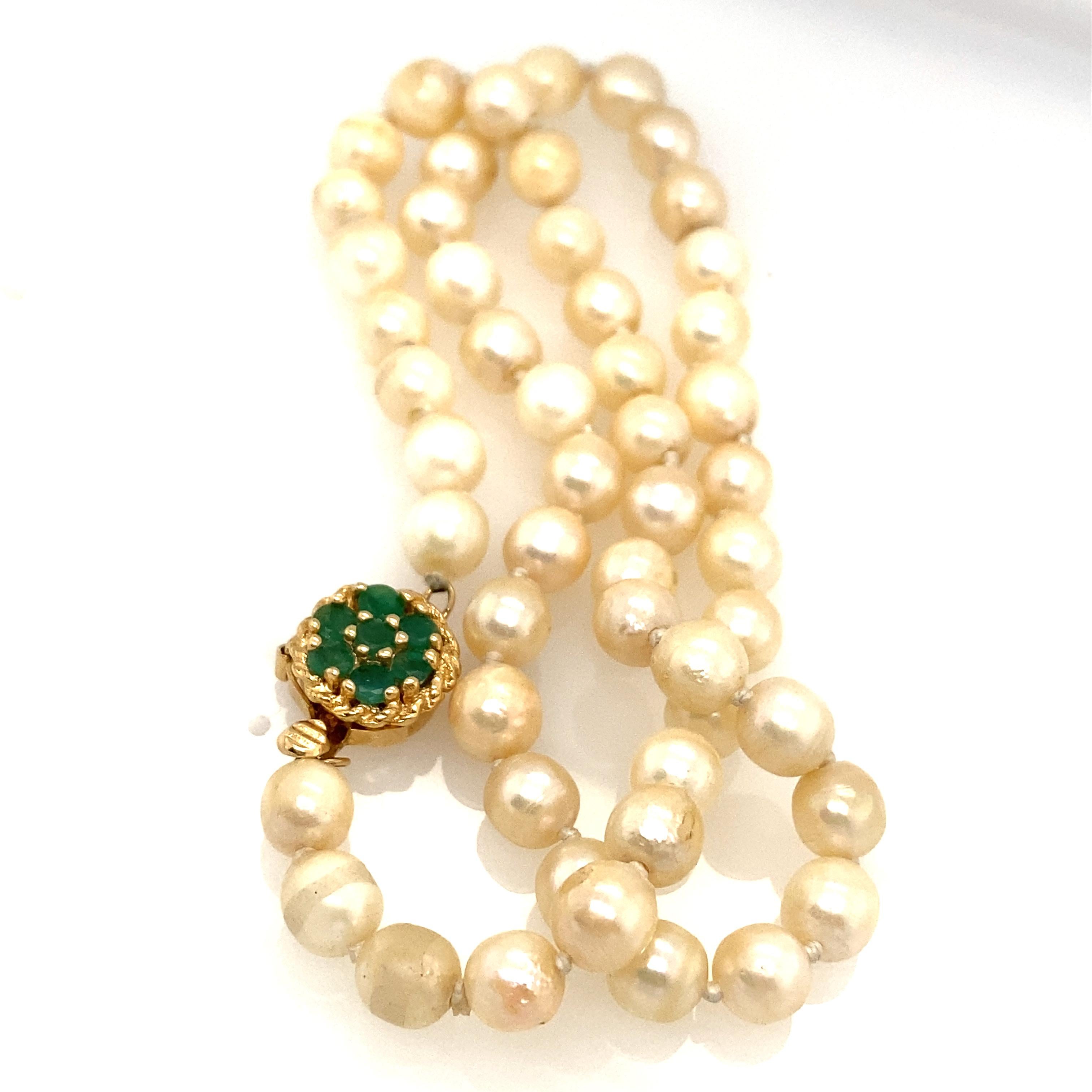 Women's or Men's 1960s Pearl Choker Strand with Emerald Clasp in 14 Karat Gold For Sale