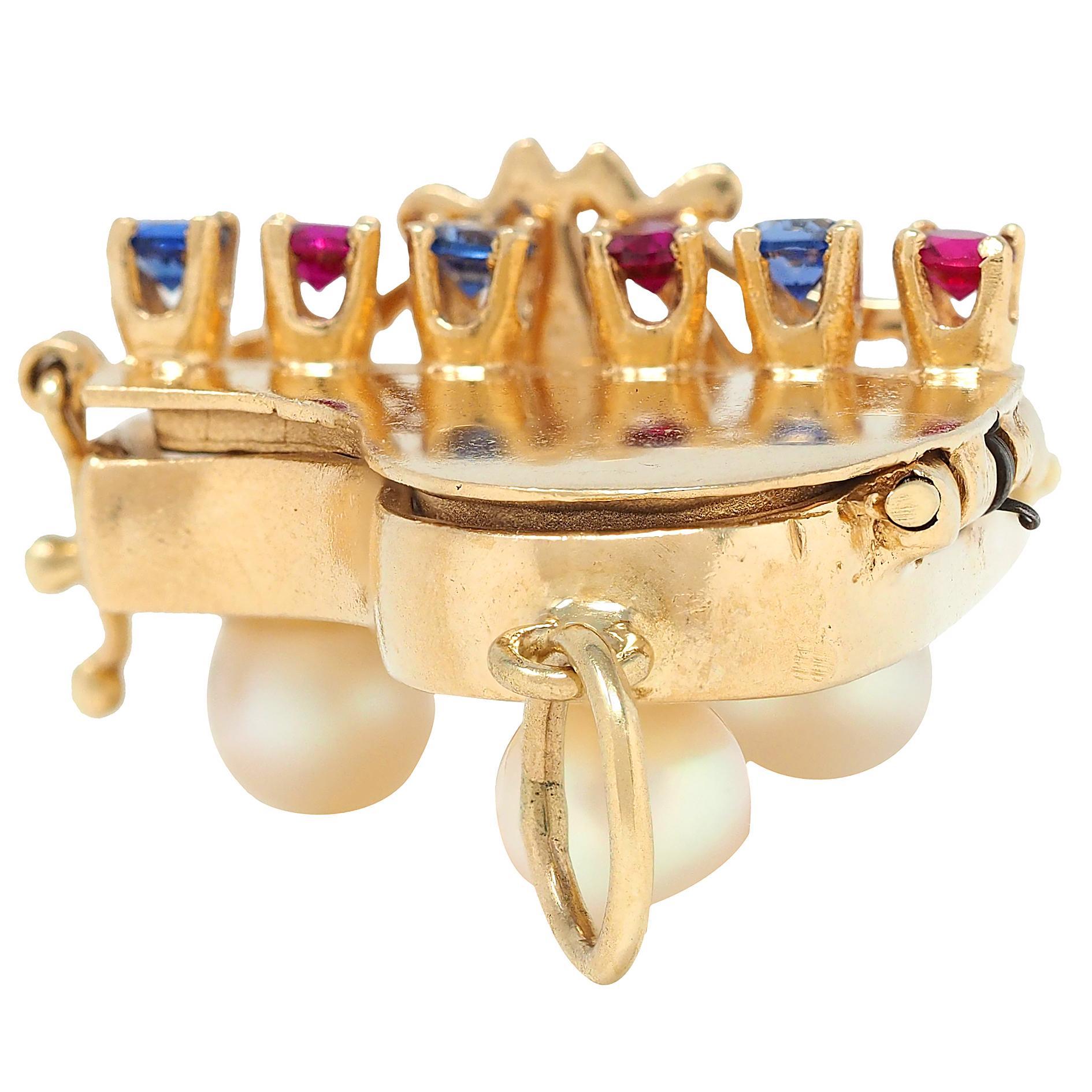 1960's Pearl Multi-Gem 14 Karat Yellow Gold Vintage Grand Piano Pendant Charm In Excellent Condition For Sale In Philadelphia, PA