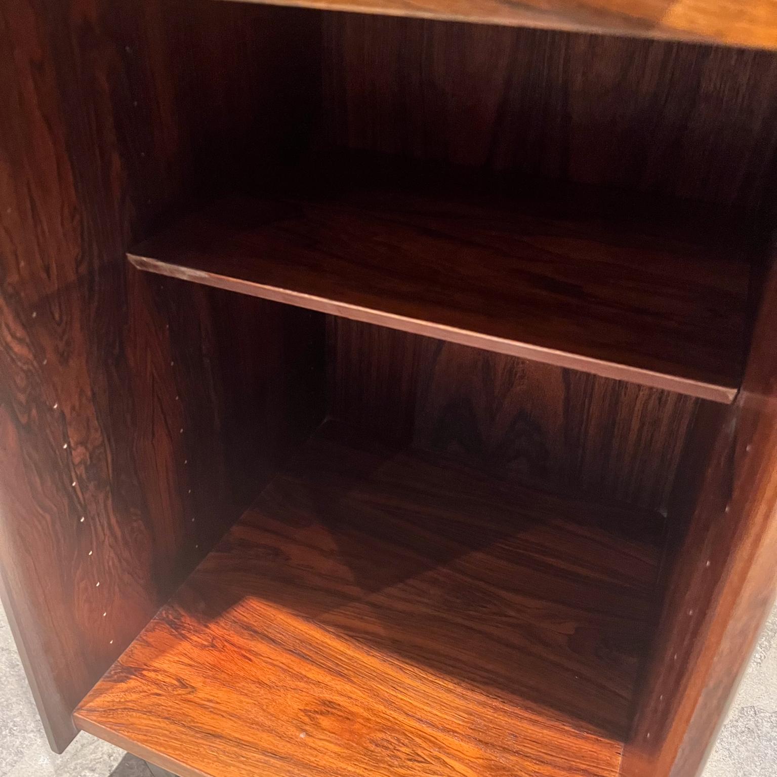 1960s Pega Ib Juul Christensen Rosewood Cabinet Nightstand Norway In Good Condition For Sale In Chula Vista, CA