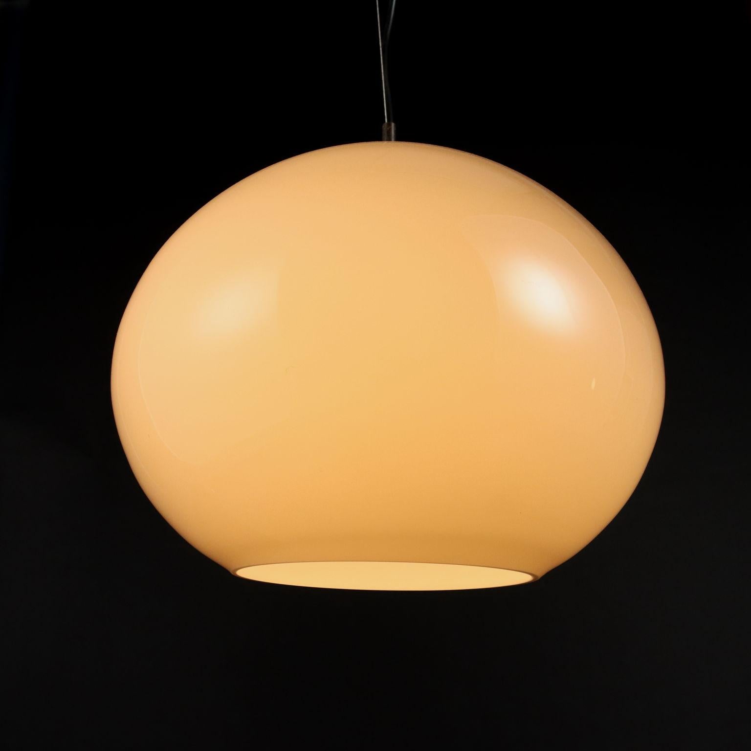 Mid-Century Modern 1960s Pending lamp For Sale