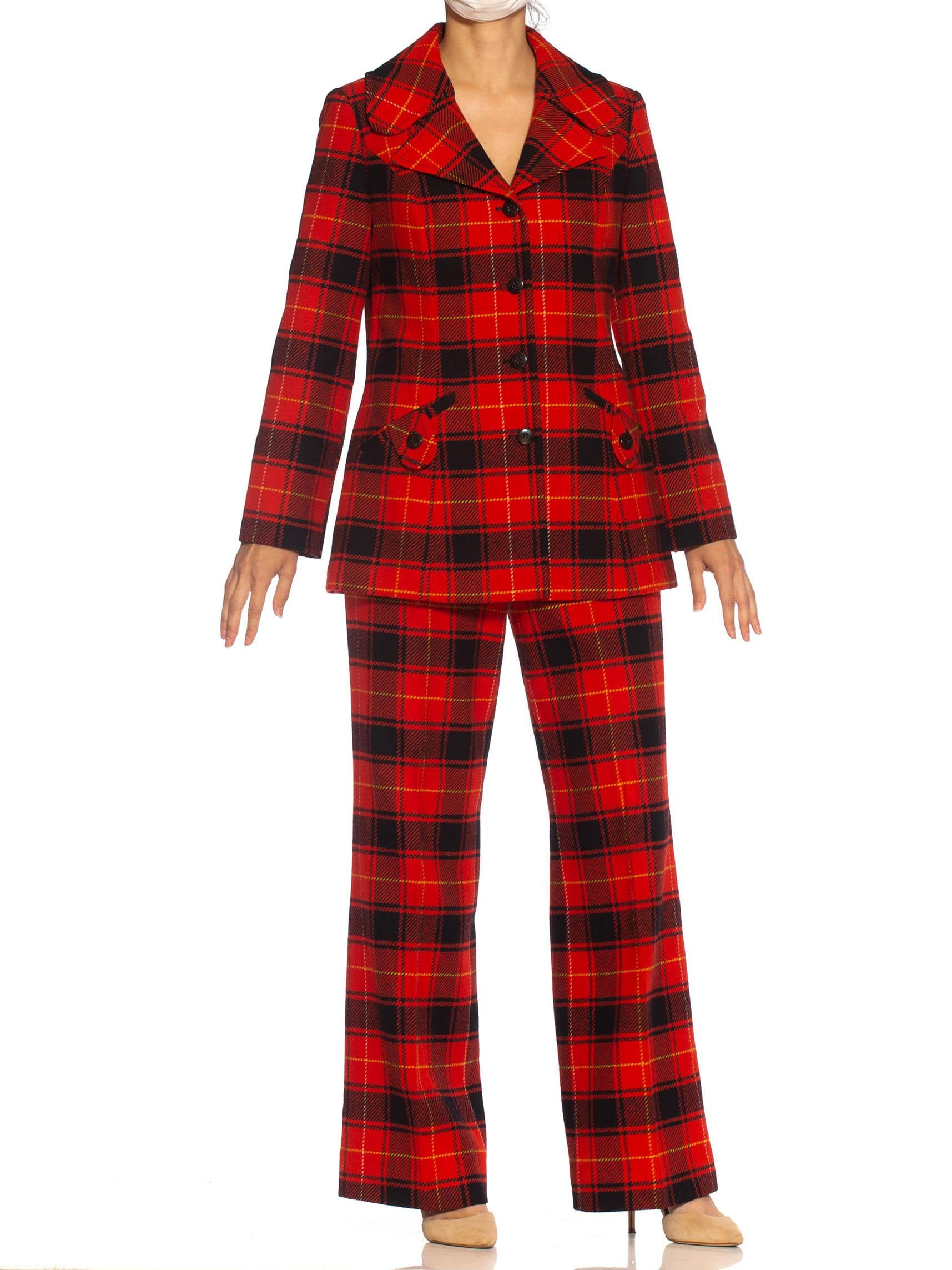 Women's 1960S PENDLETON Red & Black Plaid Wool Fully Lined, Wide Lapel Pant Suit For Sale