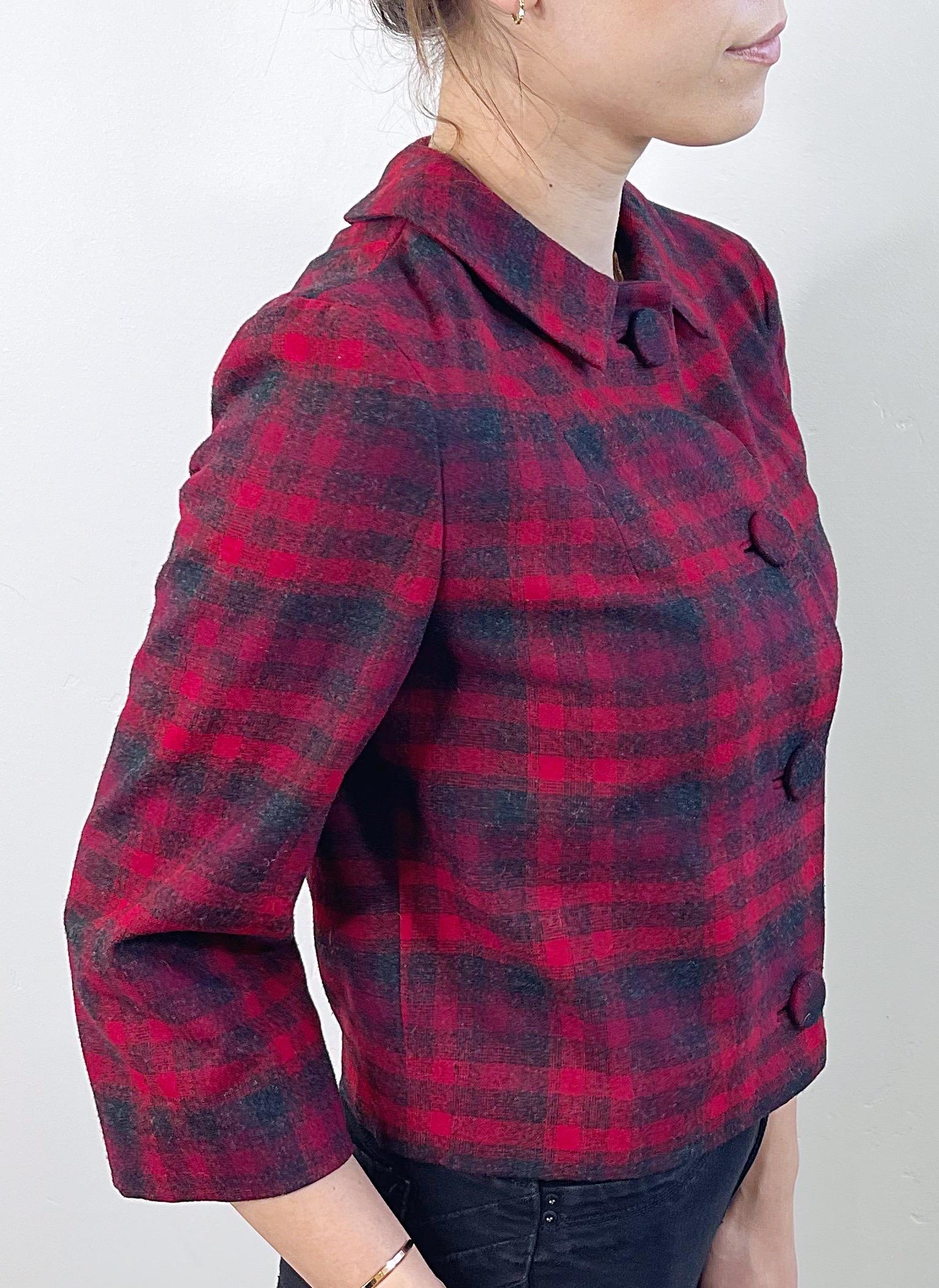 1960s Pendleton Red + Grey Plaid 3/4 Sleeves Virgin Wool Vintage 60s Jacket For Sale 1