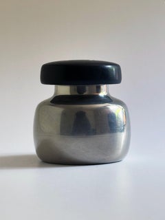 Molinillo de pimienta de los años 60 de Henning Koppel para Georg Jensen en peltre y ébano