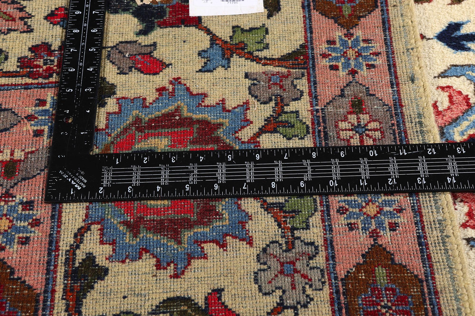 Persischer Täbriz-Teppich im modernen, traditionellen Stil (Wolle) im Angebot