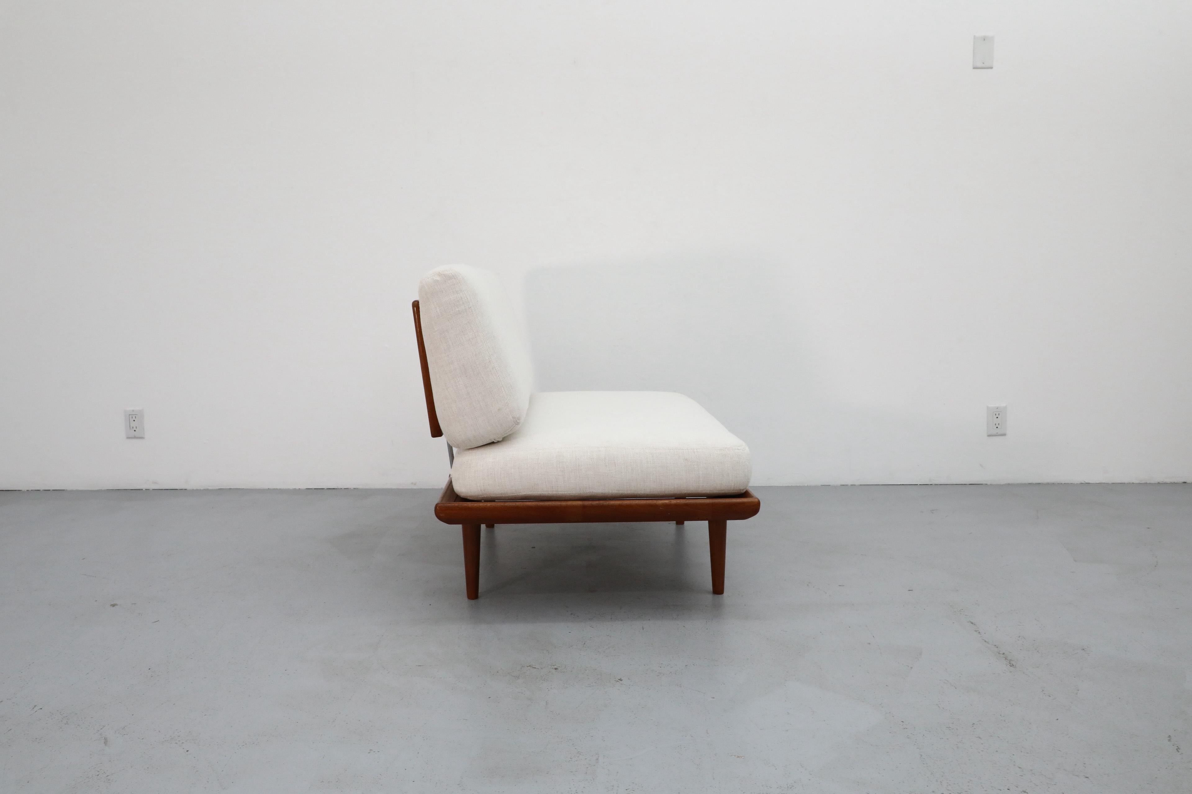 Letto da giorno 'Minerva' di Peter Hvidt & Mølgaard-Nielsen del 1960 per France & Son In condizioni buone in vendita a Los Angeles, CA