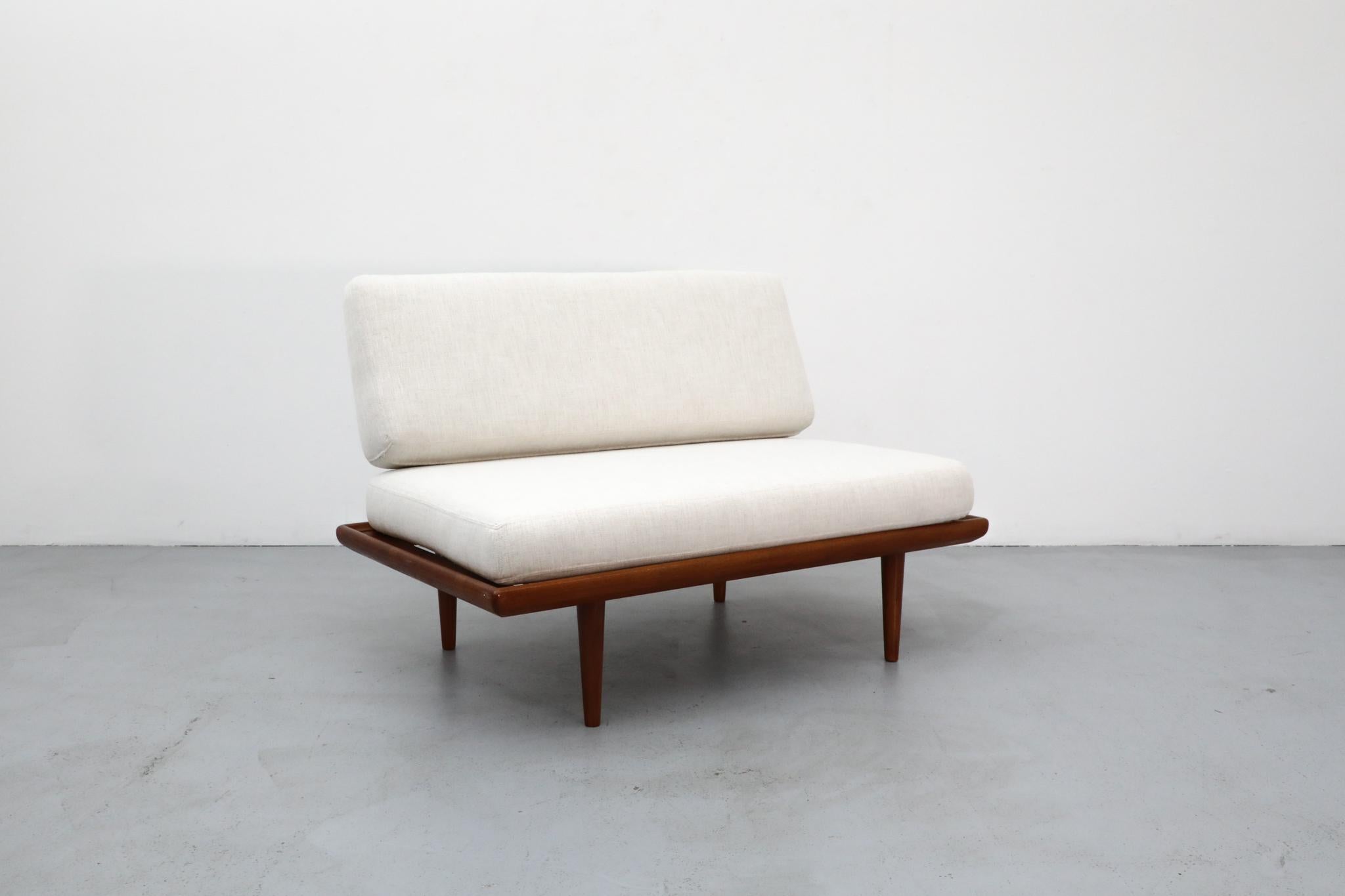 1960 Peter Hvidt & Orla Mølgaard-Nielsen Cama de día 