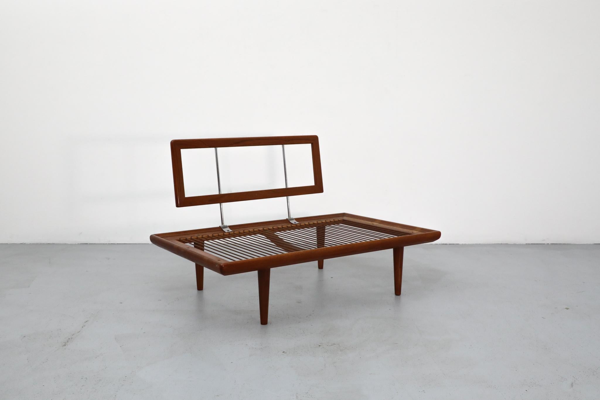 1960 Peter Hvidt & Orla Mølgaard-Nielsen Cama de día 