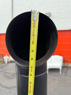 1960s Petite cheminée rouge et noire en forme de cône Mid-Century Gaz ou Wood