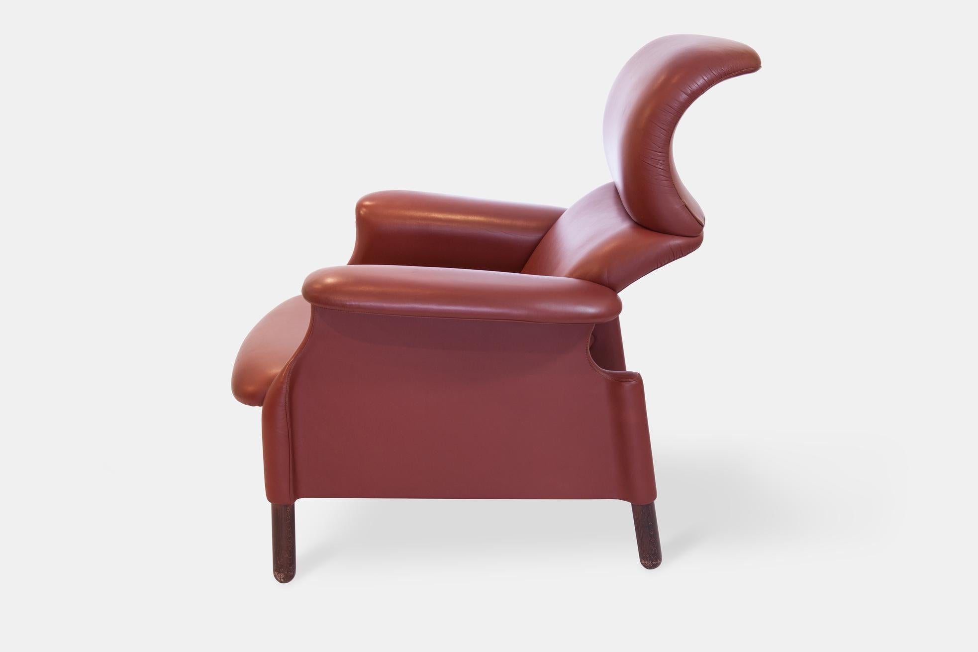 Sanluca Sessel, 1960

Braunes Leder, Polyurethanschaum und Palisanderholz.

Produziert von Gavina, Italien.

Inspiriert von der Idee von Achille und Piergiacomo Castiglioni, die traditionelle Polsterung zu entfernen und nur die 
