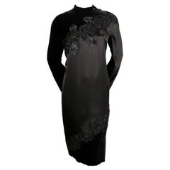 PIERRE BALMAIN Robe Haute Couture en soie et satin finement perlée, années 1960