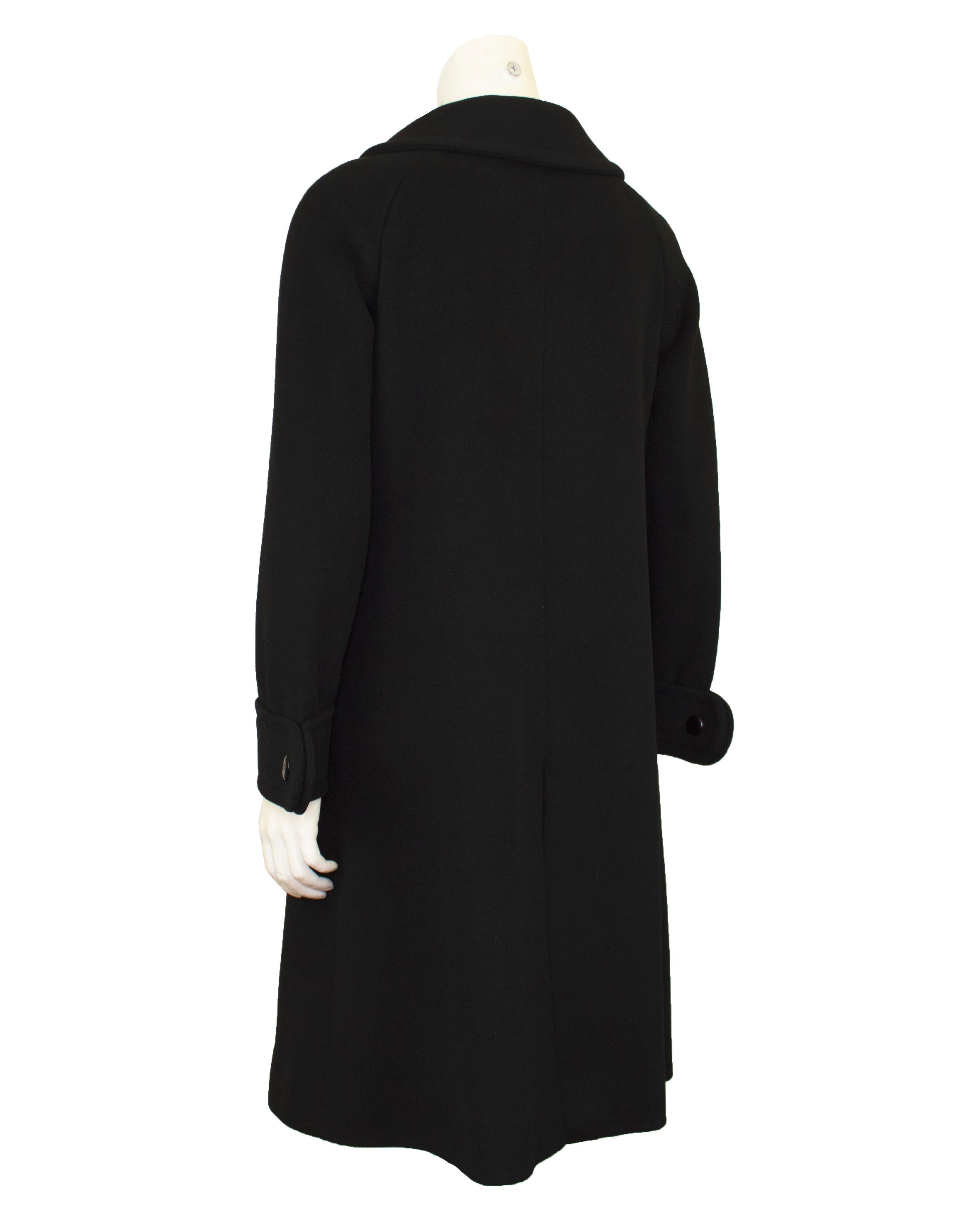1960s Pierre Cardin Black Wool Mod Swing Coat  In Good Condition For Sale In Toronto, Ontario