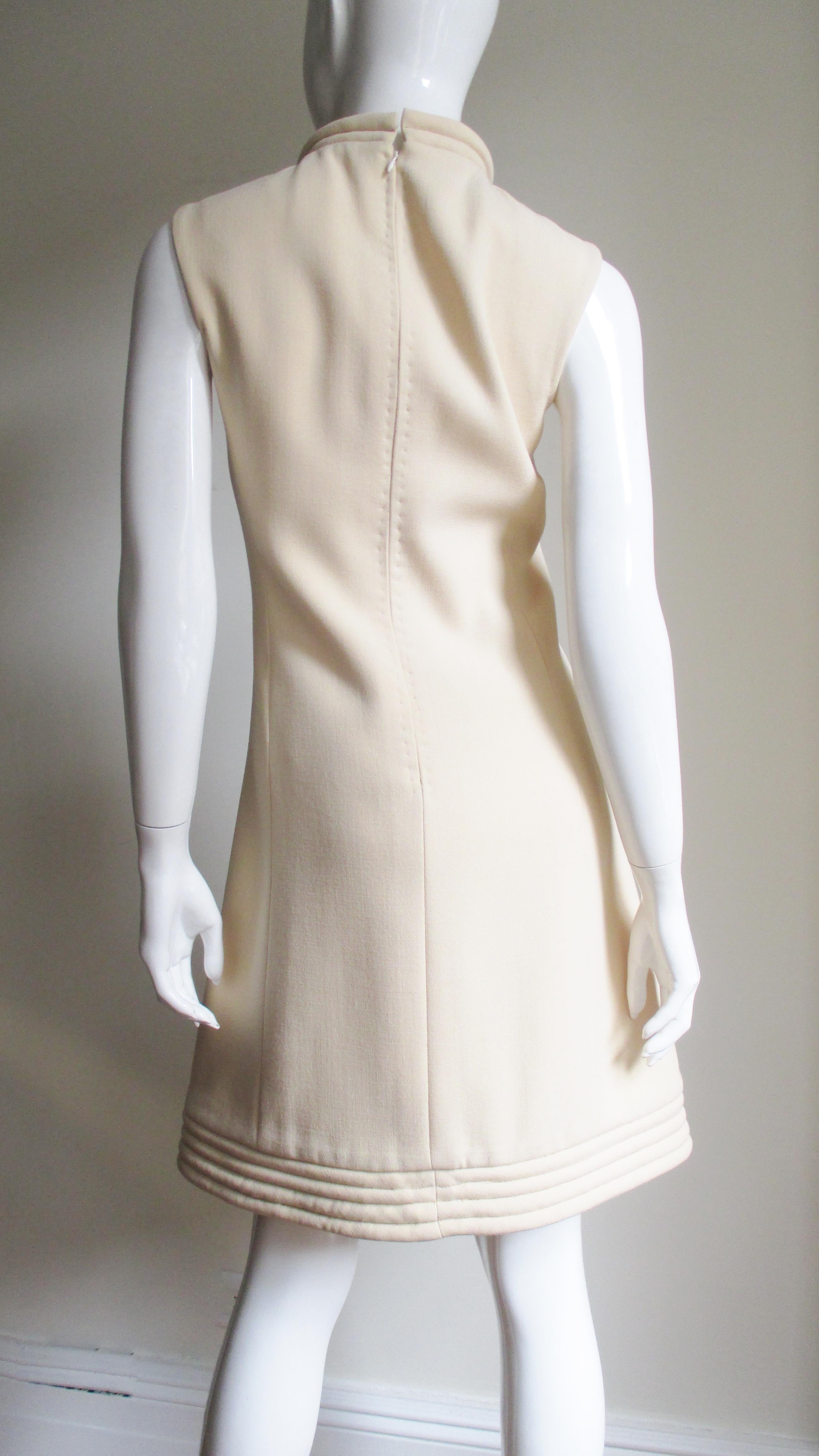 Pierre Cardin 1960s Space Age Dress In Good Condition For Sale In Water Mill, NY