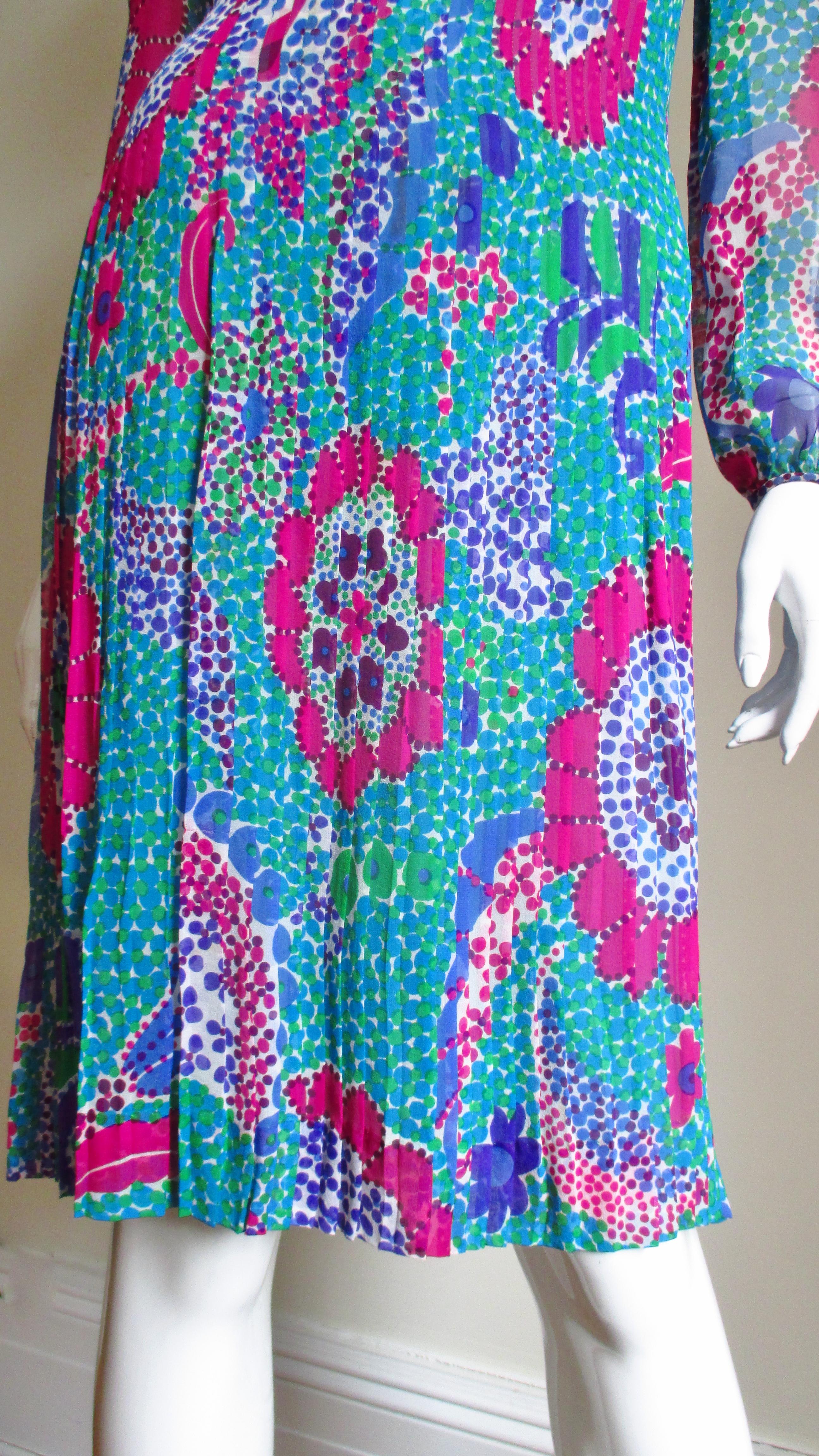 Women's Pierre Cardin 1960s Silk Dress For Sale