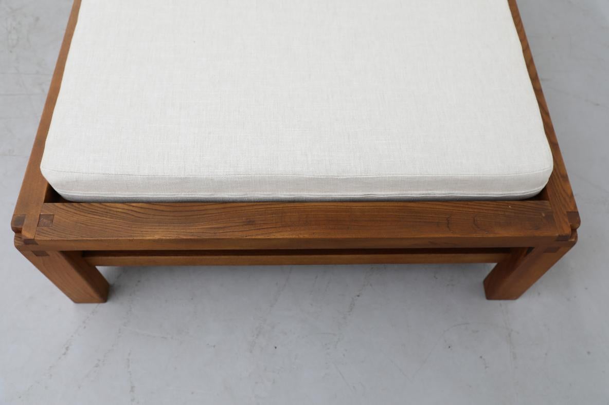 Letto da giorno Pierre Chapo 'L03' in olmo massiccio degli anni '60 con materasso imbottito di recente in vendita 7