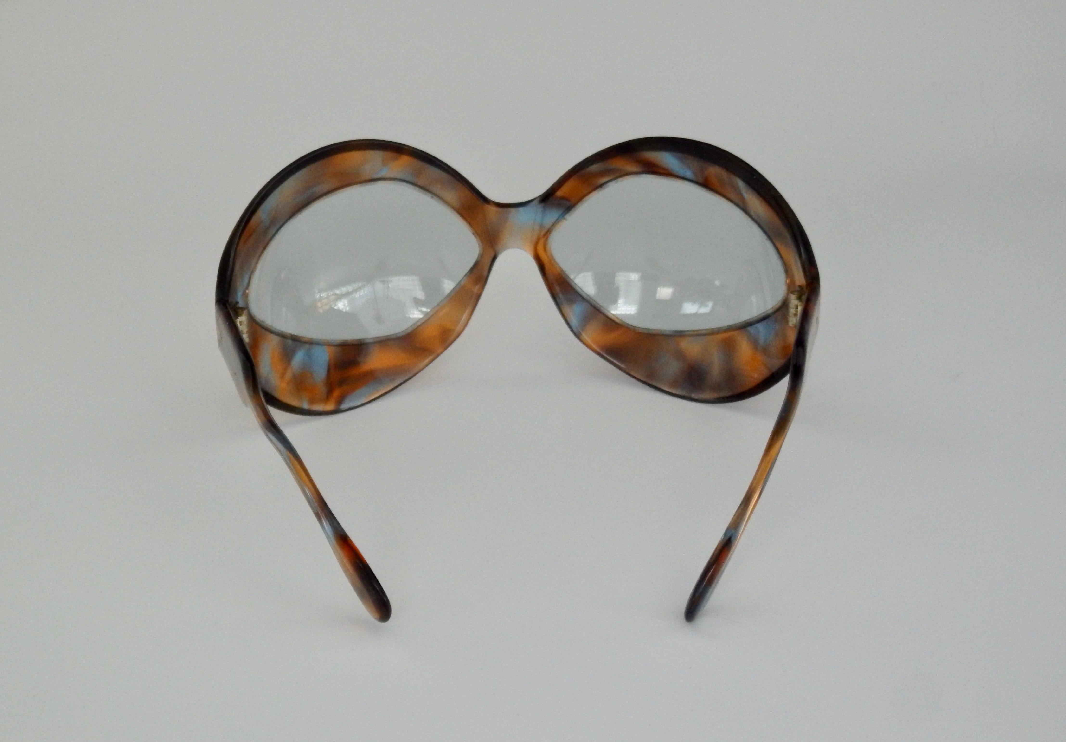1960s Pierre Marly Cocktail Sunglasses Oversized Avant-Garde Tortoise Frame For Sale 3