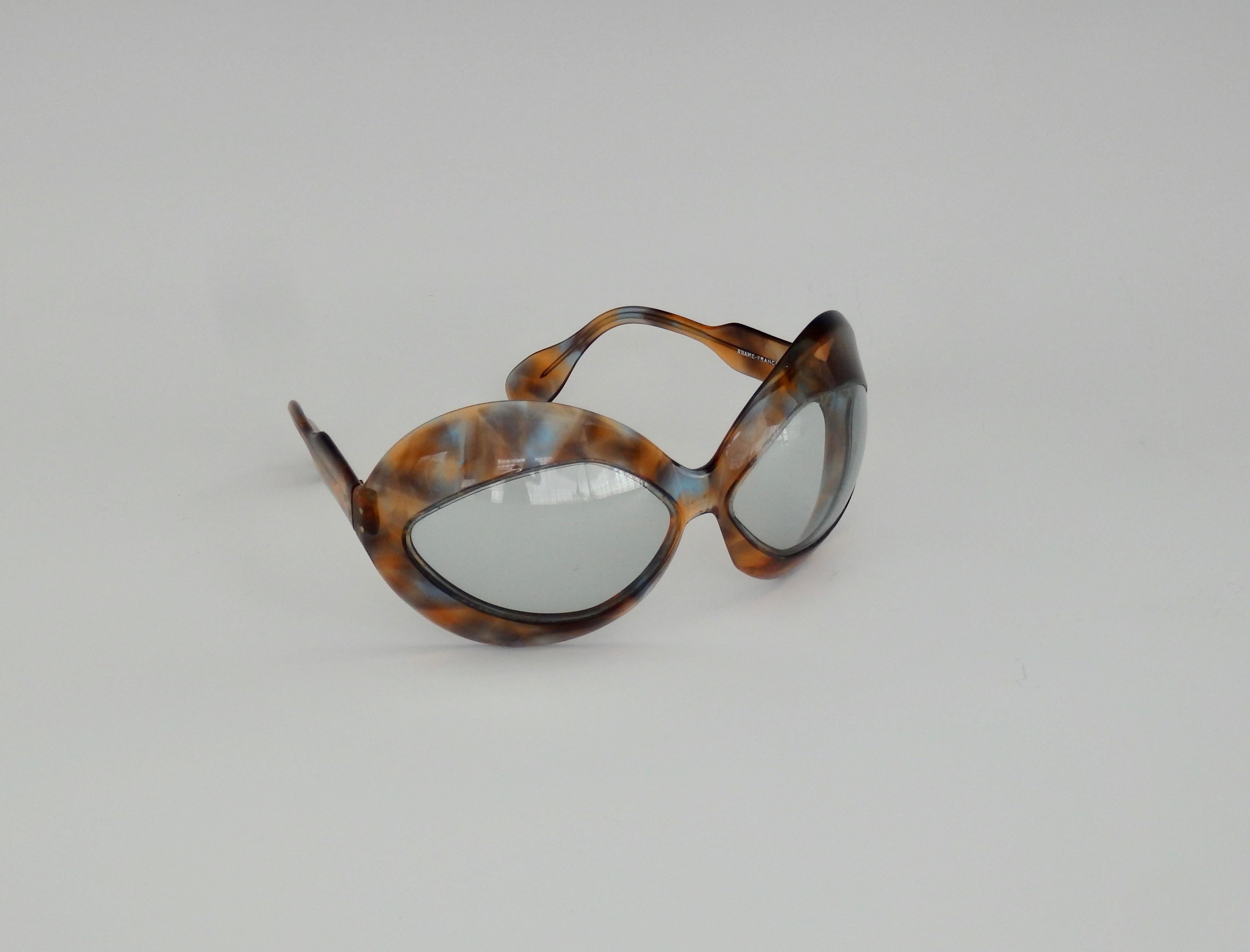Mid-Century Modern 1960s Pierre Marly Cocktail Sunglasses Oversized Avant-Garde Tortoise Frame For Sale