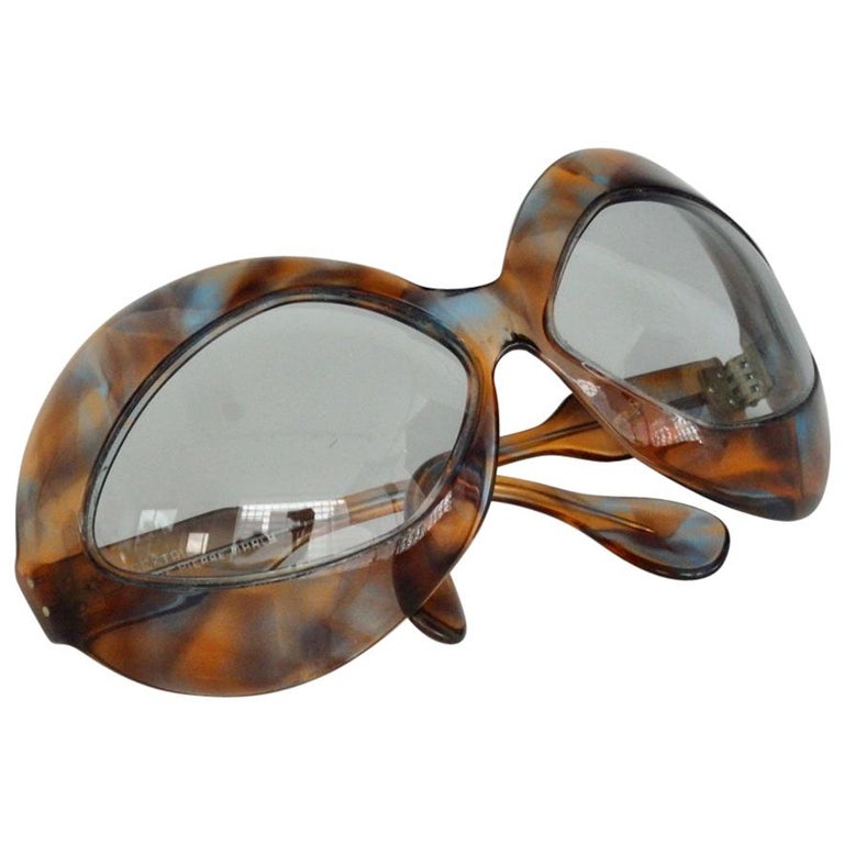 1960s Pierre Marly Cocktail Sunglasses Oversized Avant-Garde Tortoise Frame  For Sale at 1stDibs