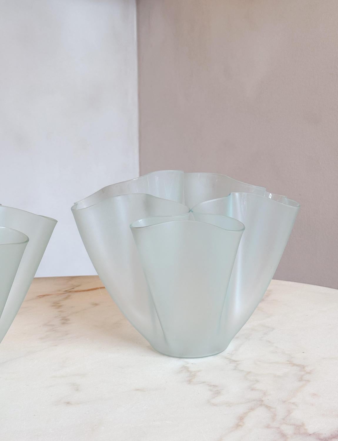 1960s Pietro Chiesa Pale Blue Glass Tissue Vase In condizioni buone in vendita a Florence, Tuscany