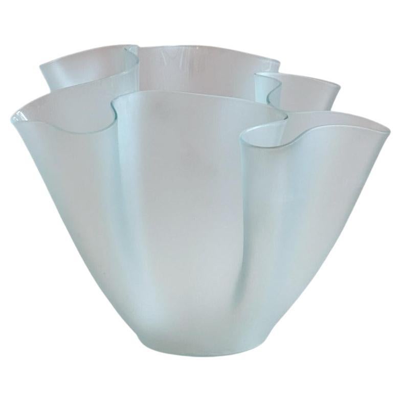 1960s Pietro Chiesa Pale Blue Glass Tissue Vase in vendita