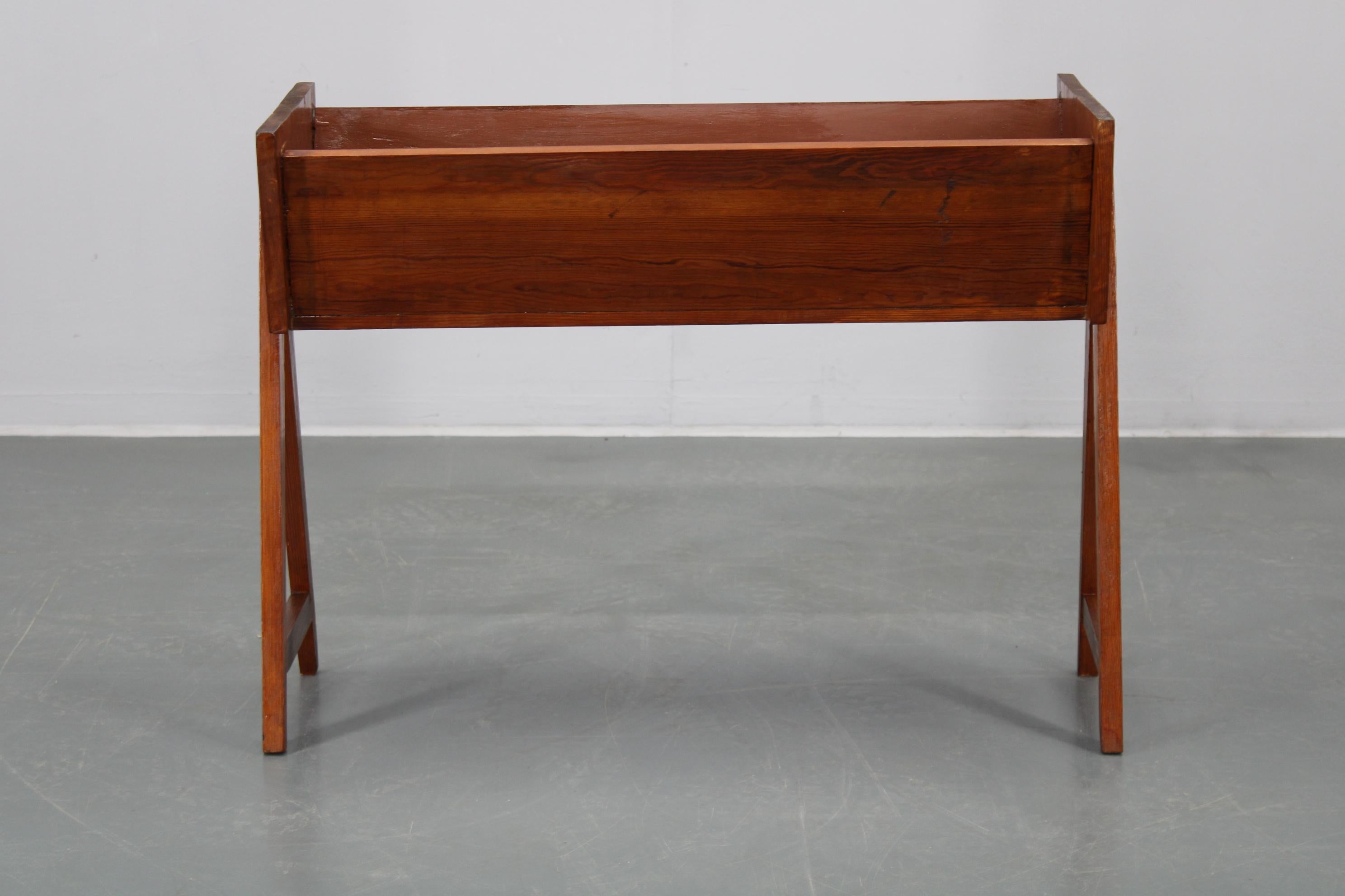 Mid-Century Modern Support de jardinière en pin des années 1960, Stand, Danemark en vente