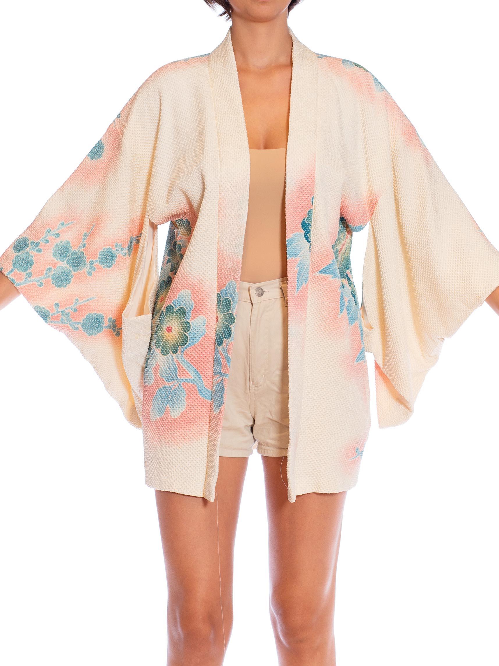 1960S Pink & Blue  Japanese Shibori Silk Short Kimono For Sale 2