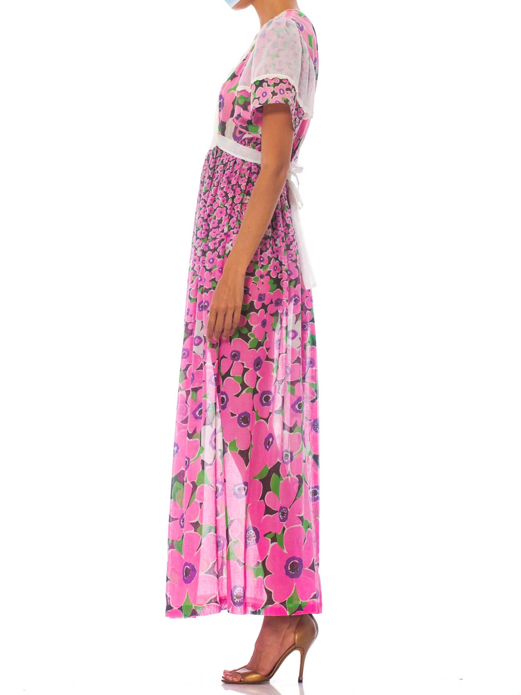 1960S Pink Floral Cotton Lawn Maxi Dress With Cape Sleeves & Lace Trim For Sale 1