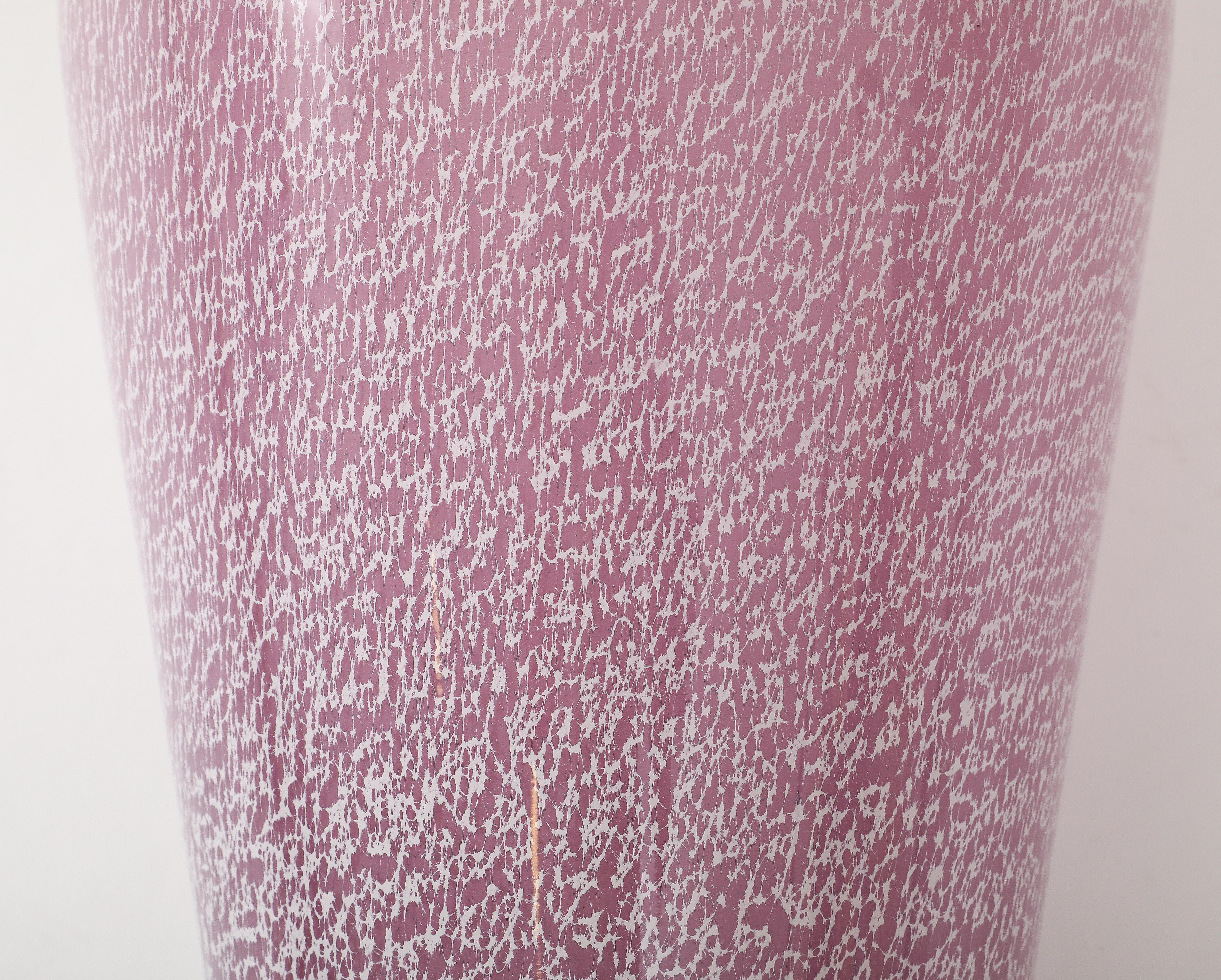 1960's mid-century modern pink Murano glass vase, in vintage original condition with minor wear and patina due to age and use.