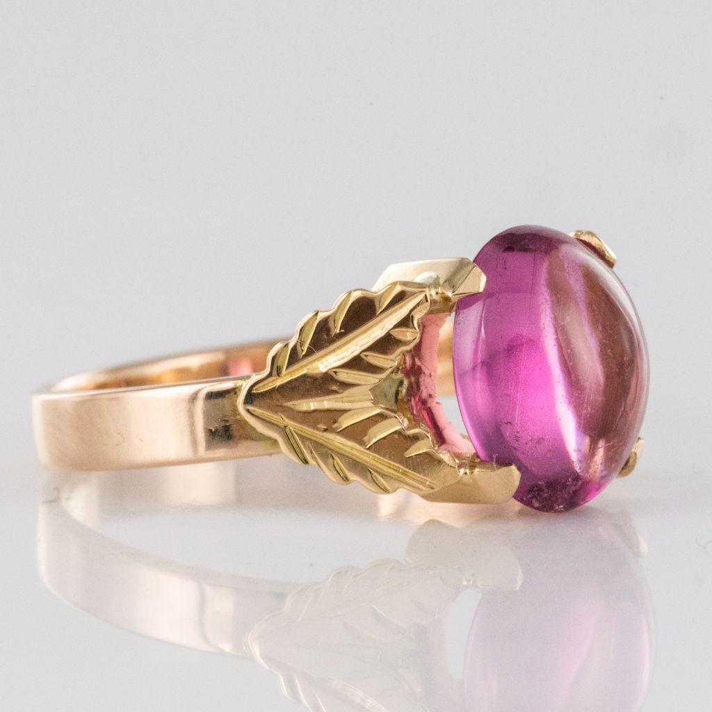 1960s Pink Tourmaline 18 Karat  Yellow Gold Leaves Ring In Excellent Condition In Poitiers, FR