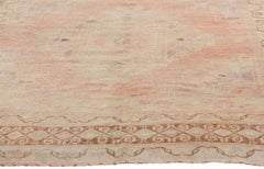 Rosa türkischer Oushak-Teppich aus den 1960er Jahren mit Modernität