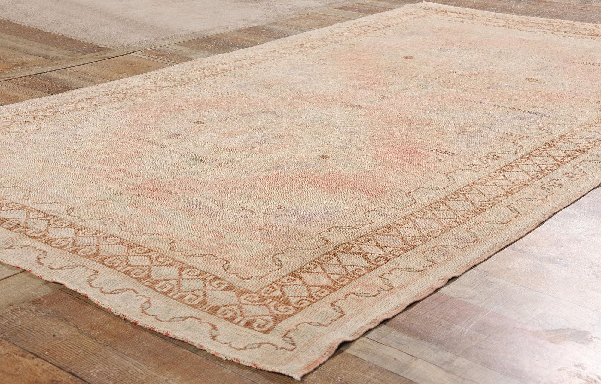 1960's Pink Turkish Oushak Carpet with Modern Style For Sale 2