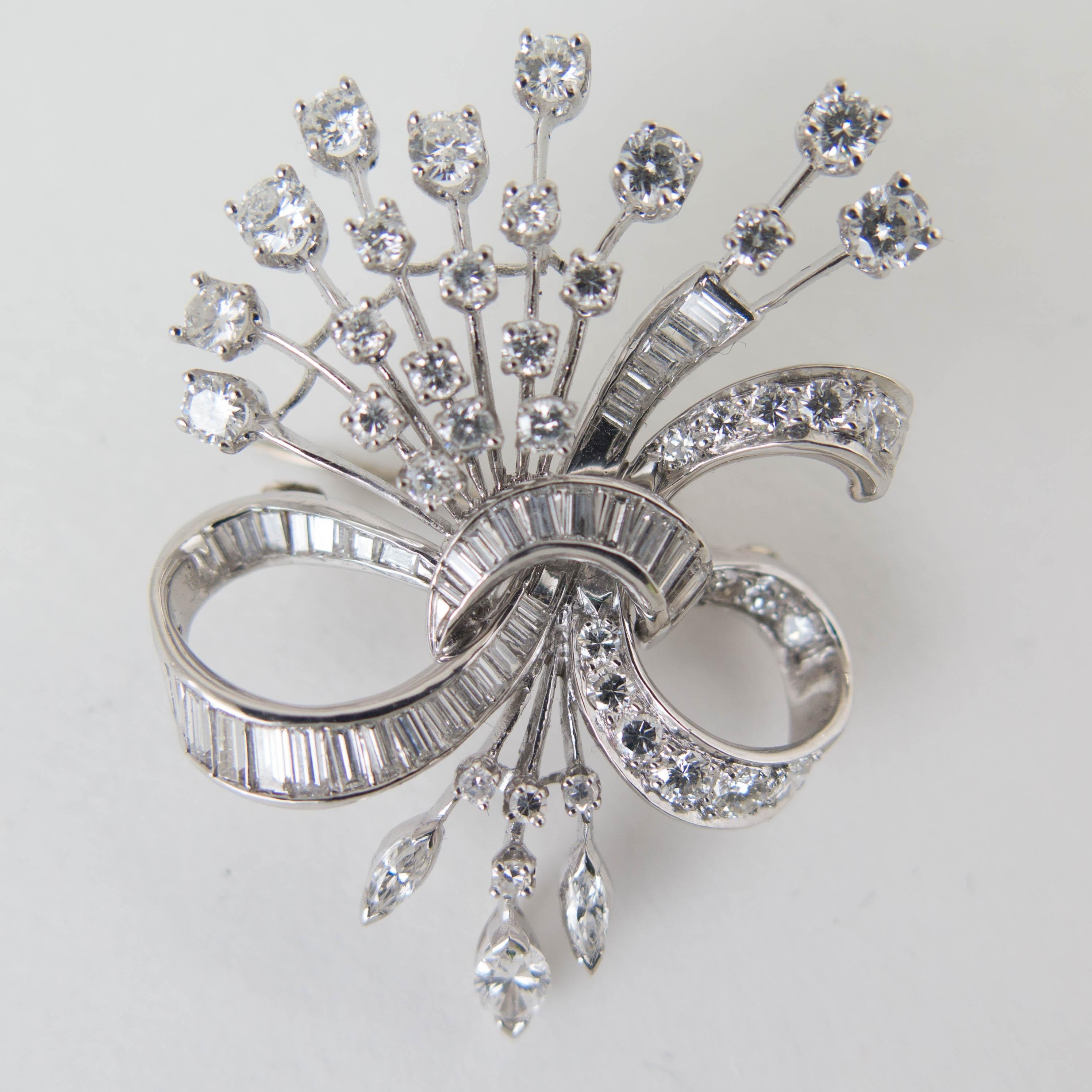 1960s Platinum and Diamond Spray Brooch Pendant In Good Condition In Austin, TX