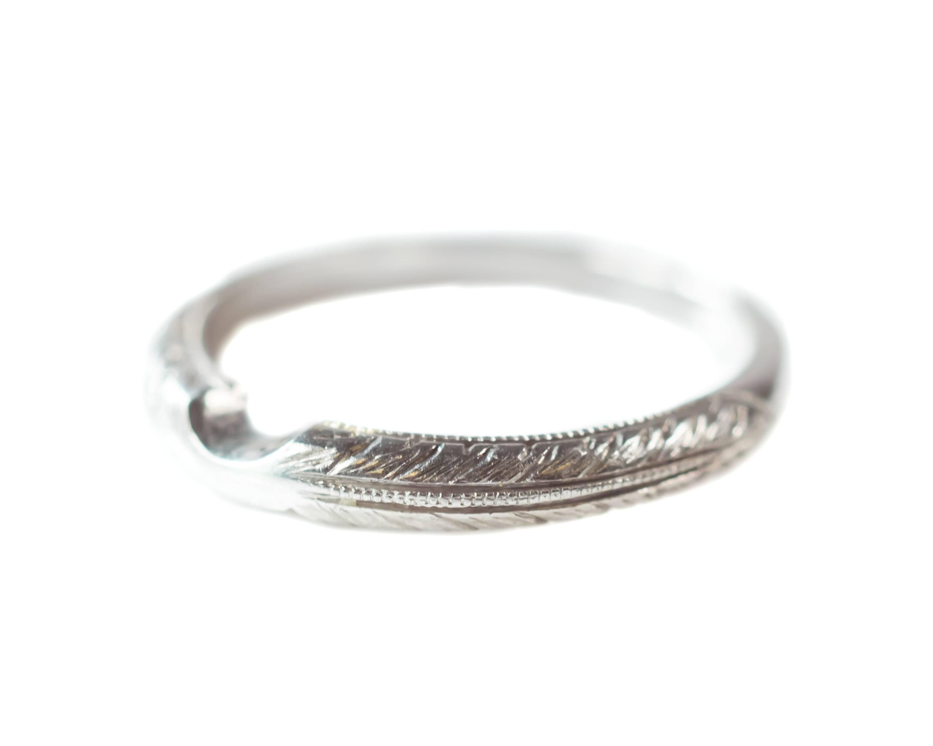 Women's 1960s Platinum Curved Wedding Band Ring