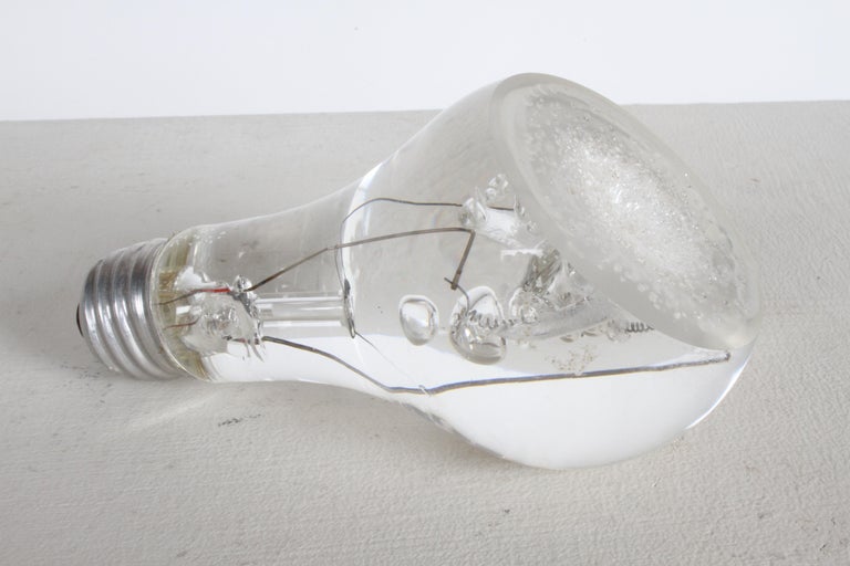 1960s Pop Art Lucite Light Bulb Table Sculpture, Vintage Mid-Century Modern For Sale 3