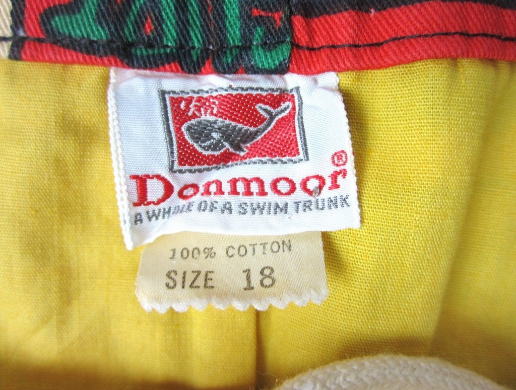 Pantaloncini POP ART Mod Unisex Stunning Graphics 1960s in vendita 6
