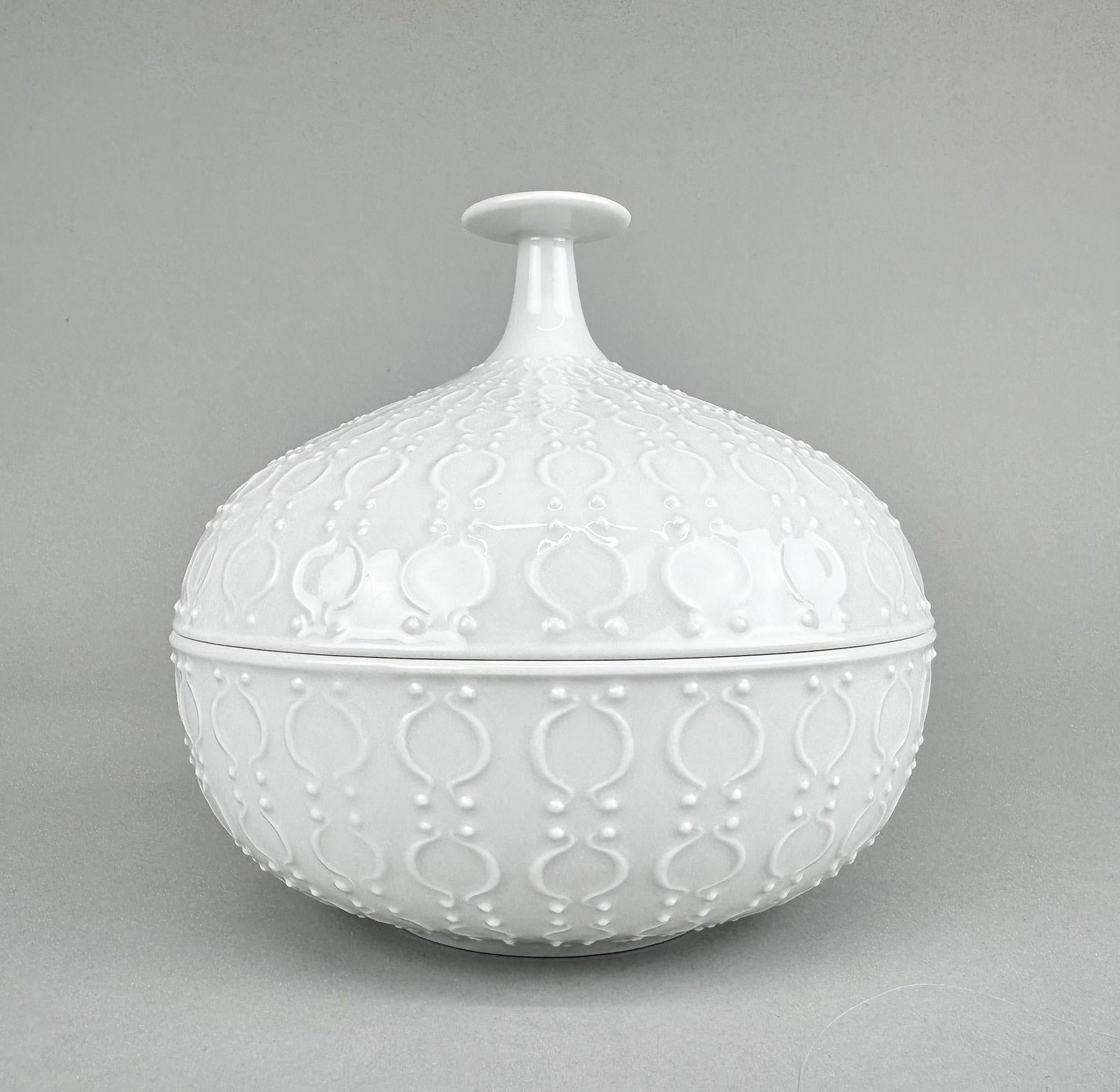 Mid-Century Modern 1960s Porcelain Box by Wallendorf, Germany For Sale
