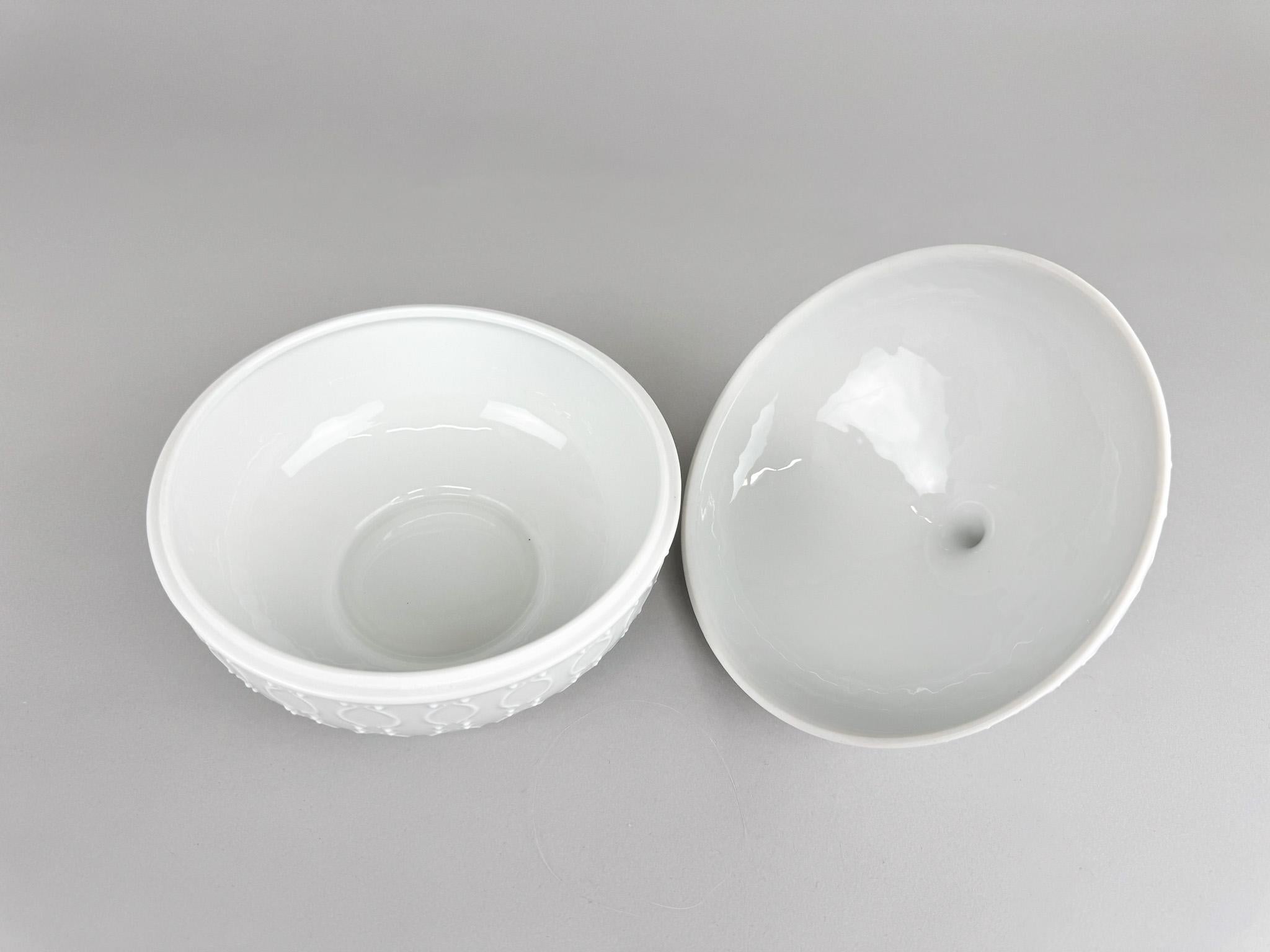1960s Porcelain Box by Wallendorf, Germany For Sale 4