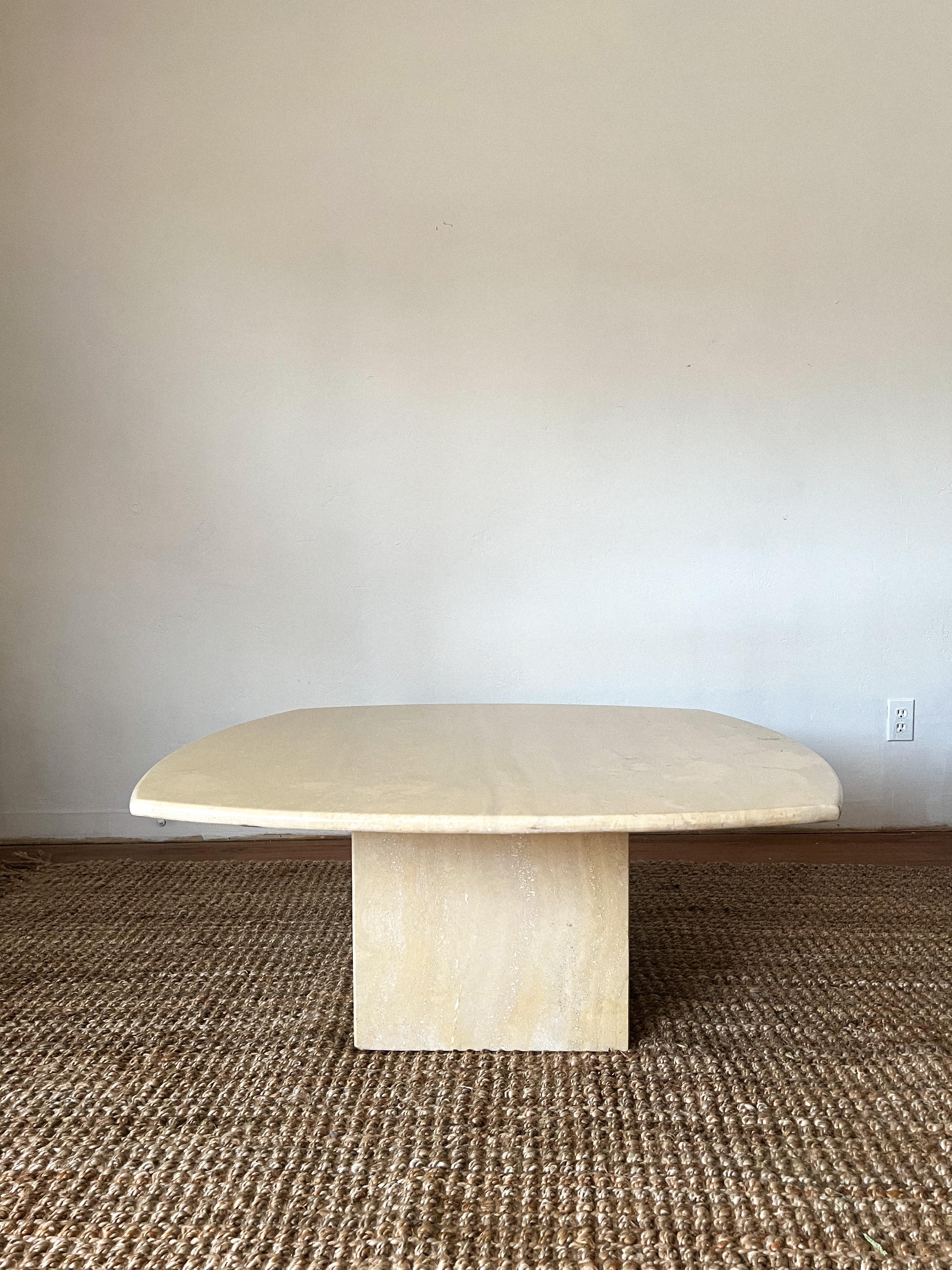 1960s Postmodern Italian Polished Travertine Coffee Table In Good Condition For Sale In La Mesa, CA