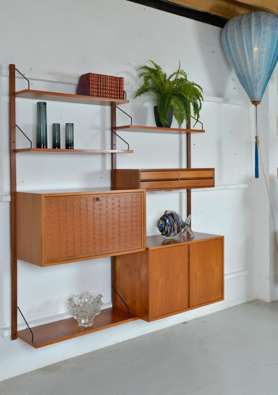 1960s Poul Cadovius Modular Teak 2-Bay Danish Royal System Wall Unit Shelving 3