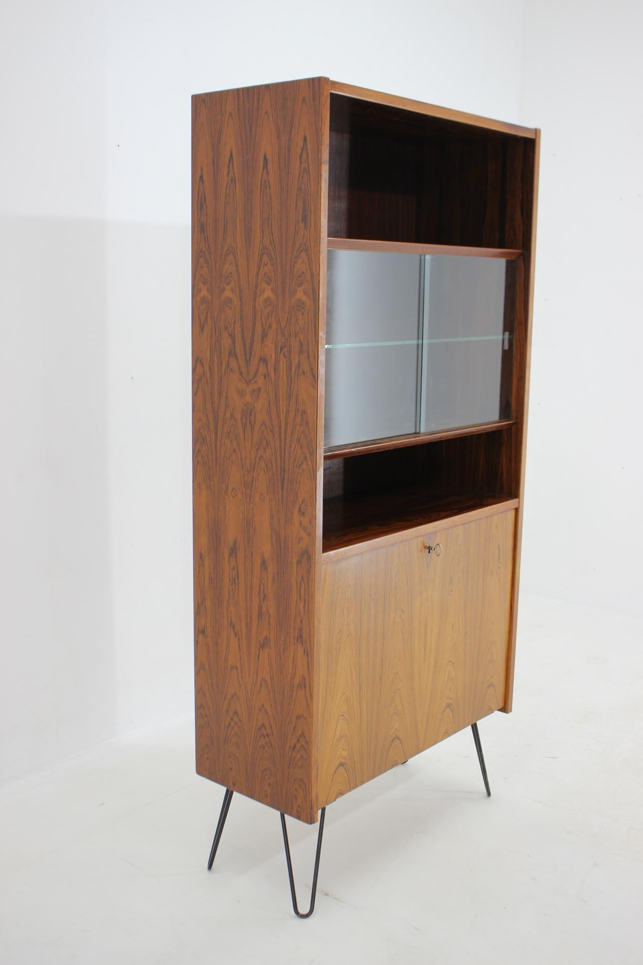 1960s Poul Hundevad Palisander Upcycled Bookcase Cabinet, Denmark In Good Condition In Praha, CZ
