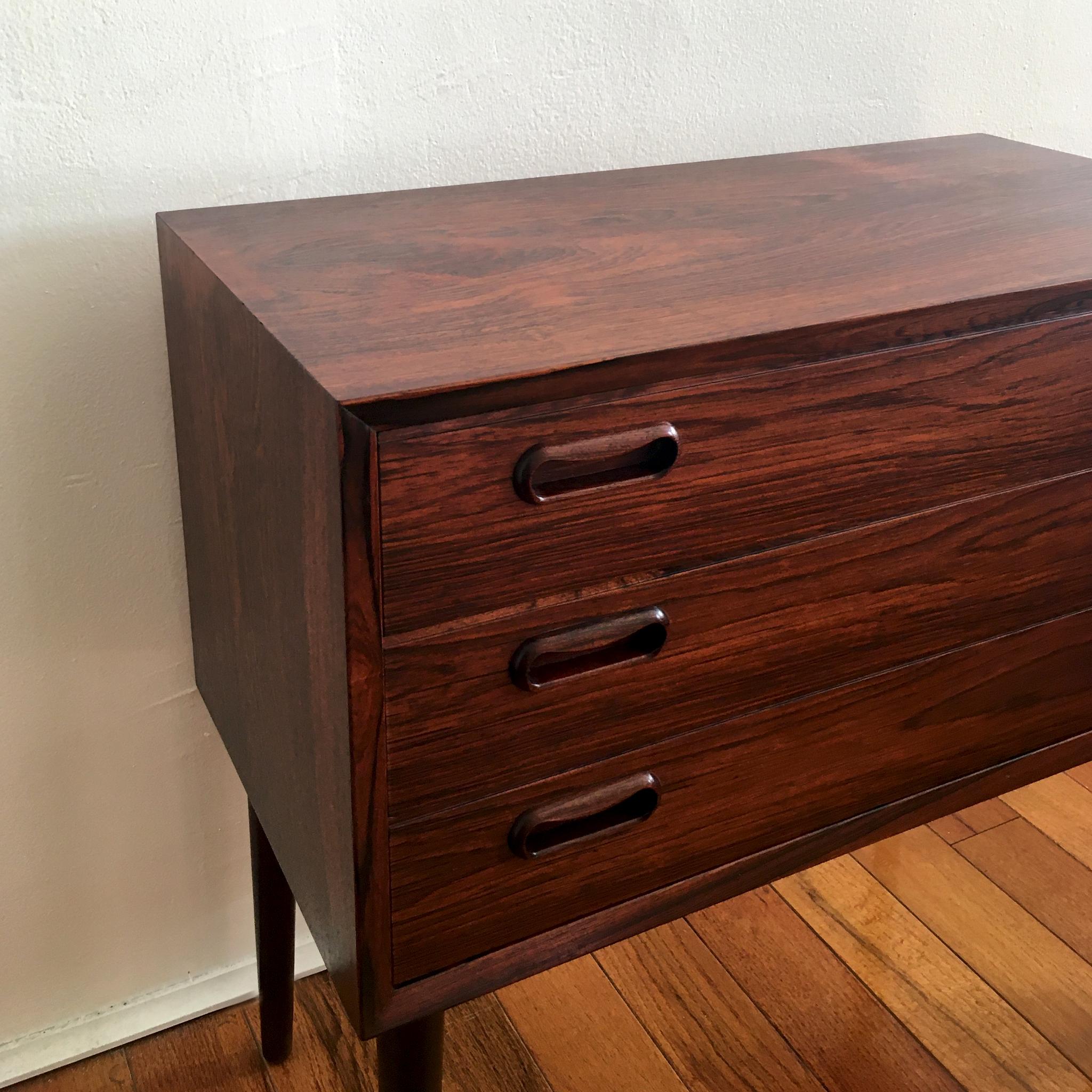 1960's Poul Hundevad Style Danish Rosewood Petite Side Chest 2